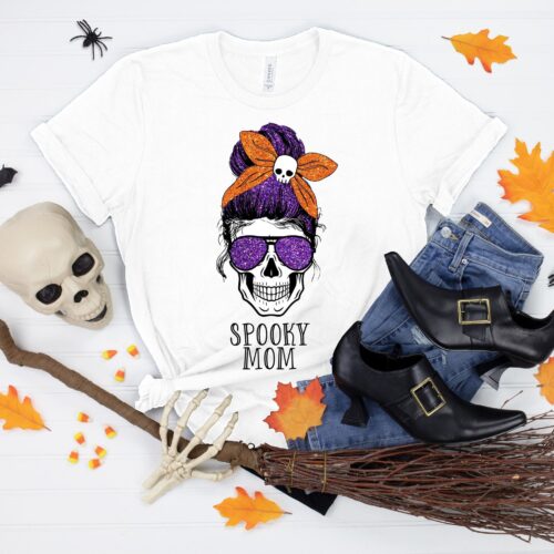 Spooky Mom Halloween Horror Shirt image 0