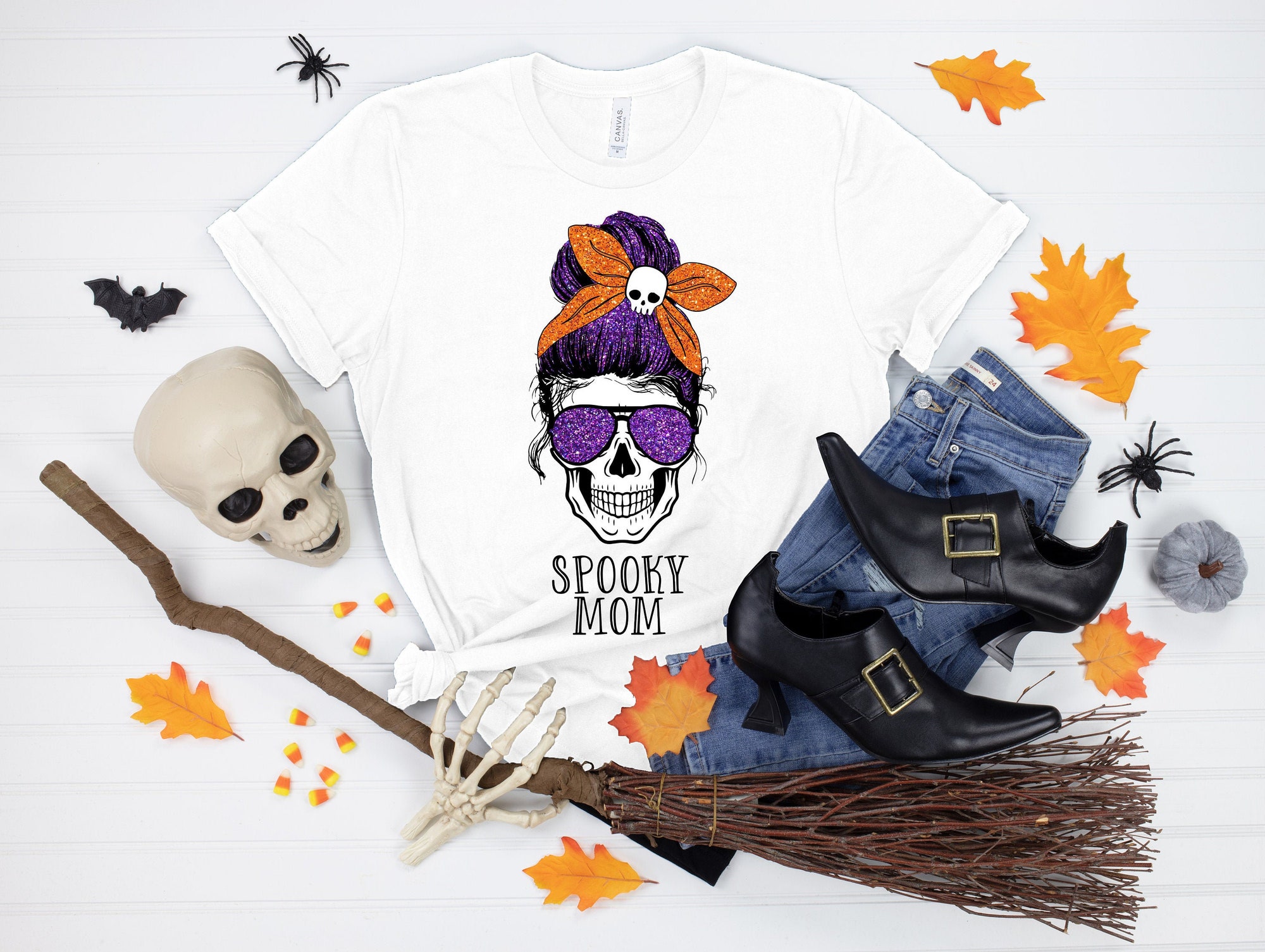 Spooky Mom Halloween Horror Shirt image 0