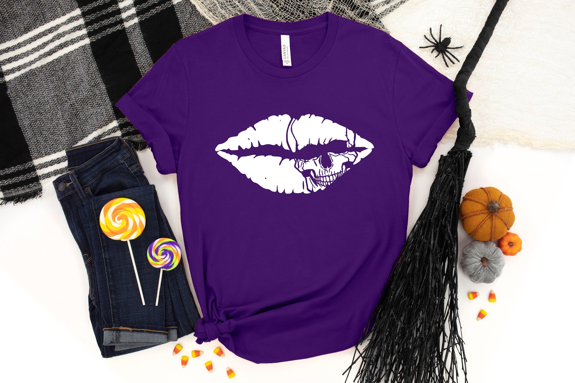 Skull Lips Kiss of Death Halloween T-shirt image 1