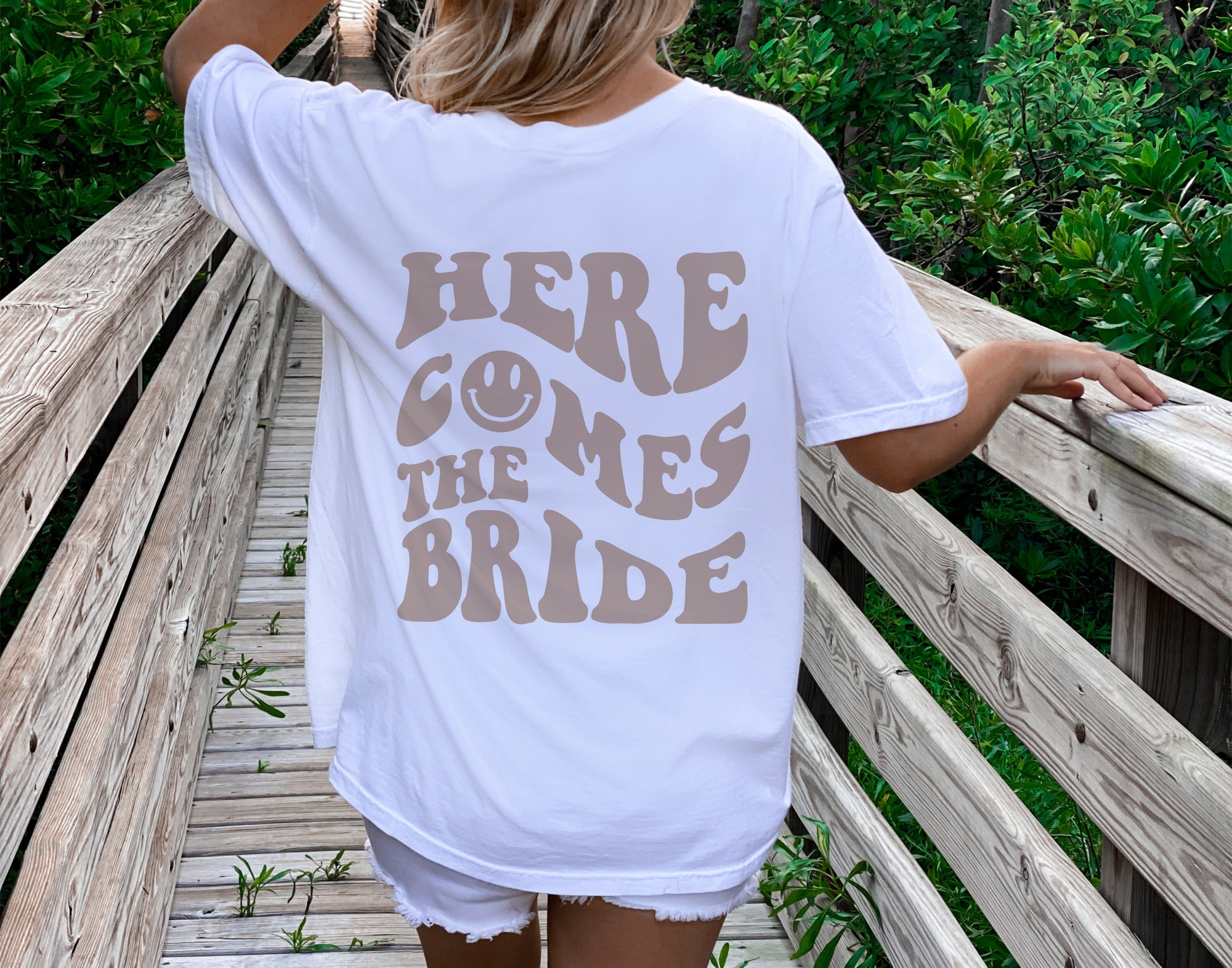 Here Comes the Bride Party Shirt, Retro Bachelorette Party, Neutral Bride Bridesmaid Oversized Tee, Groovy Trendy, Aesthetic Wedding image 1