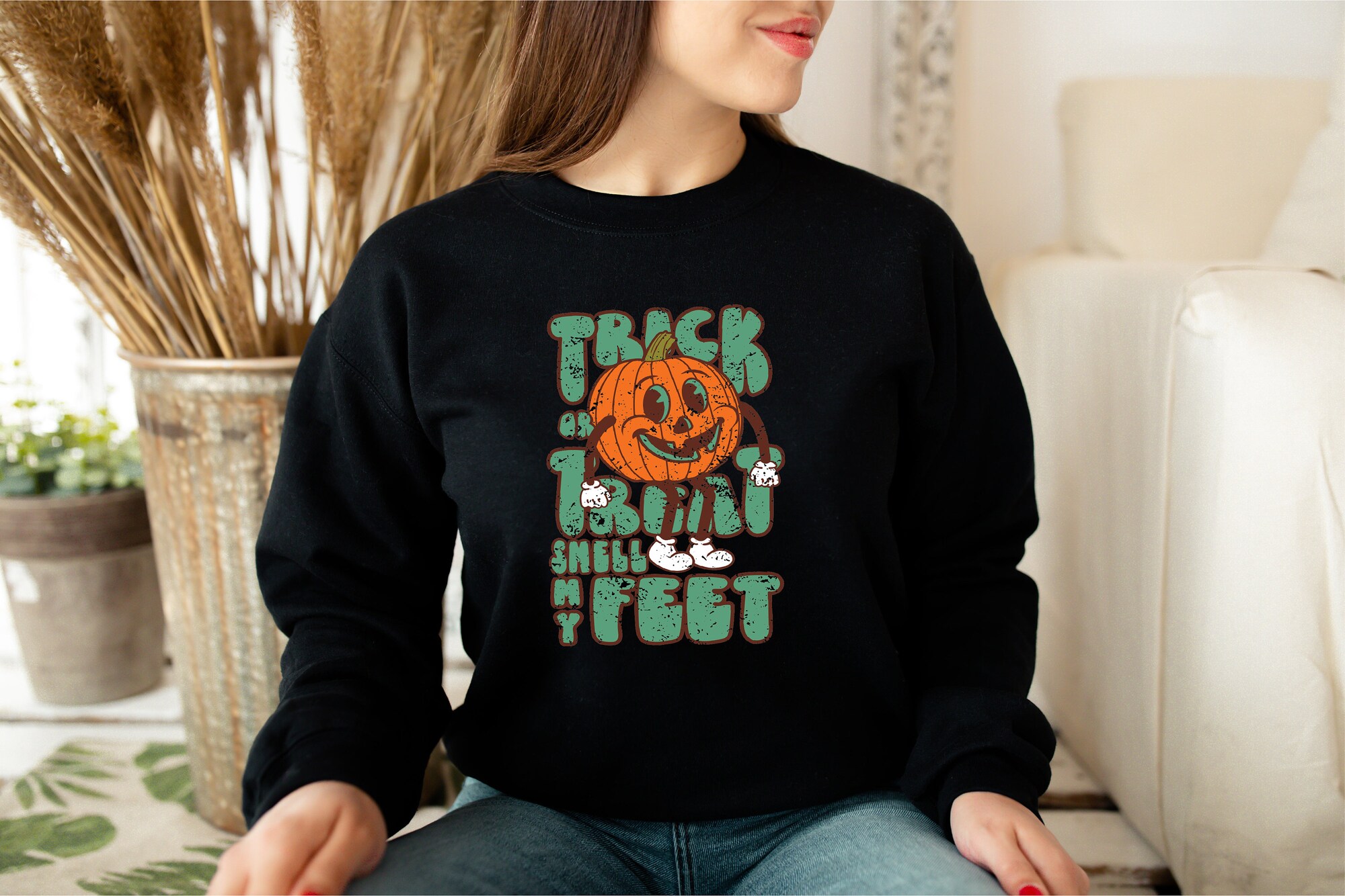 Trick or Treat Smell My Feet: Funny Pumpkin Halloween Sweatshirt image 3