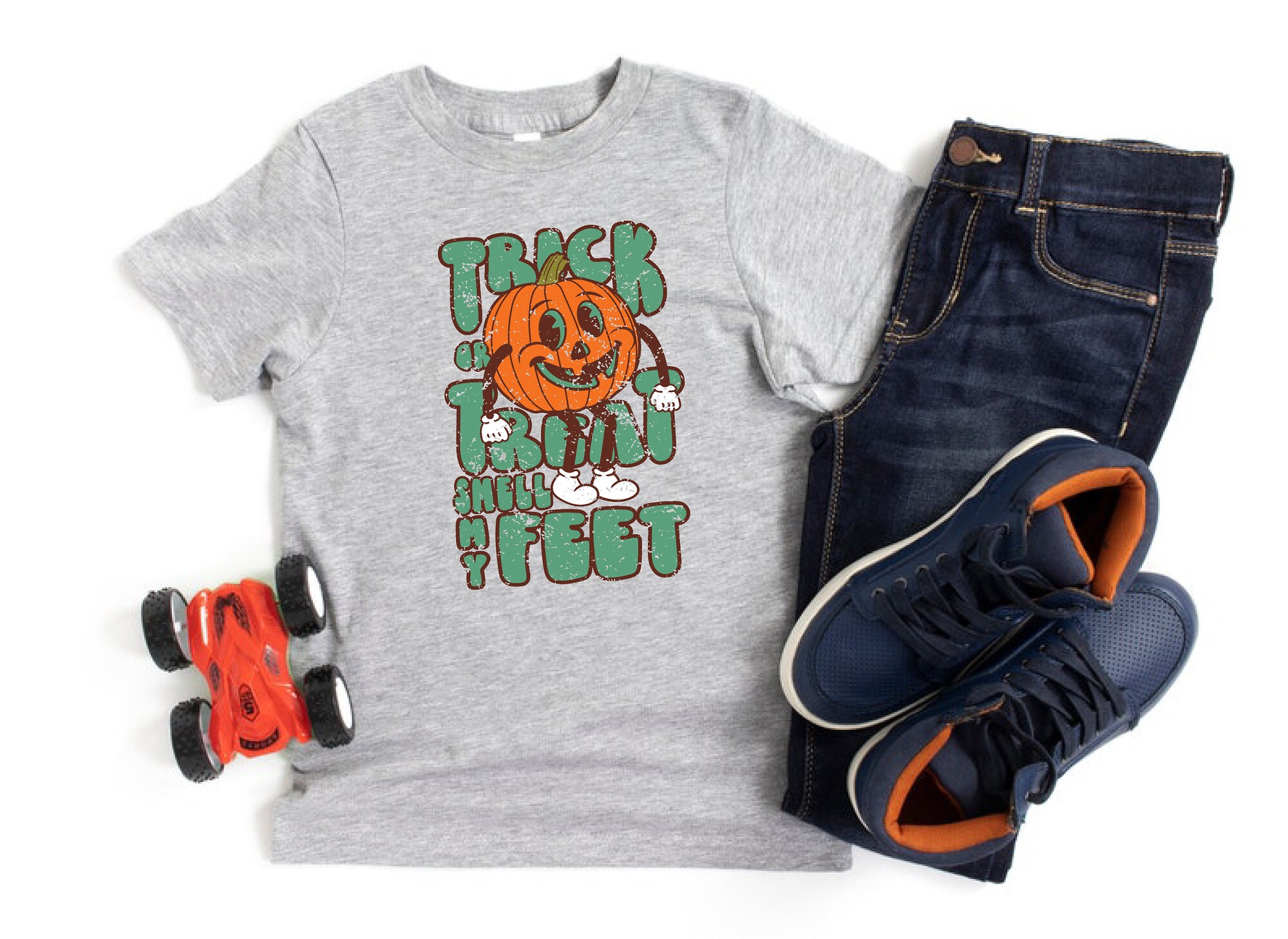 Cute & Funny Pumpkin Tee: Vintage Trick or Treat Halloween Shirt image 4