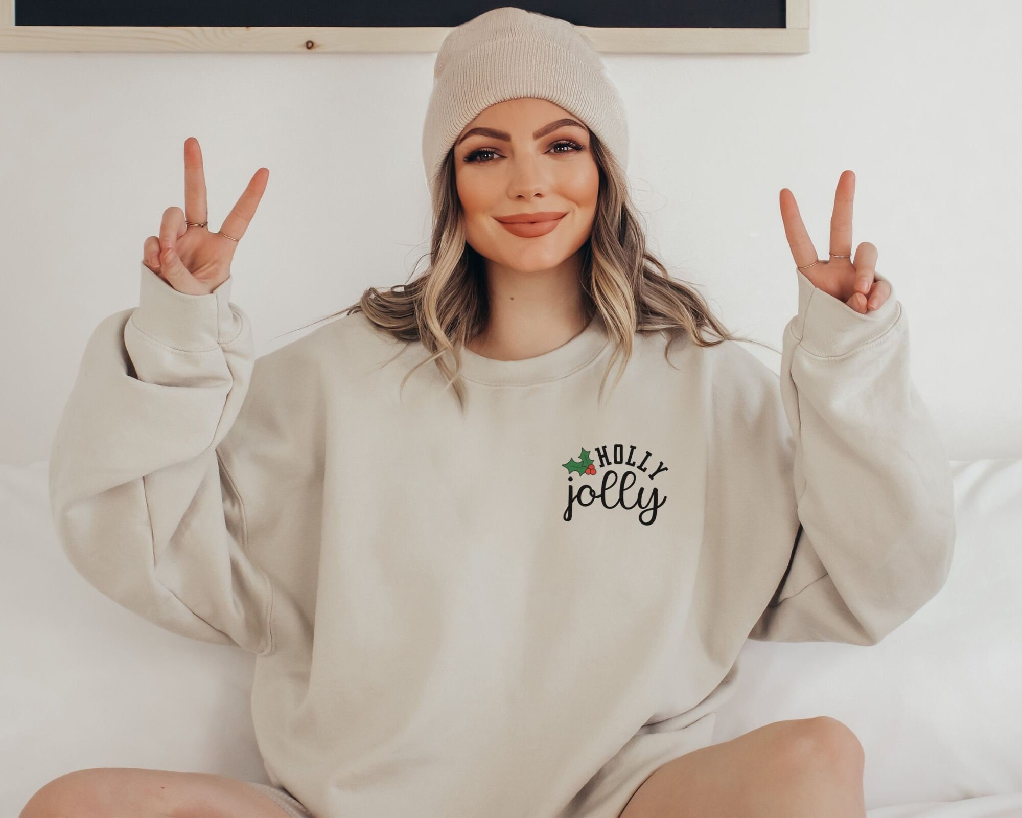 Cute Minimalist Xmas Sweatshirt: Winter & Party Sweater image 0