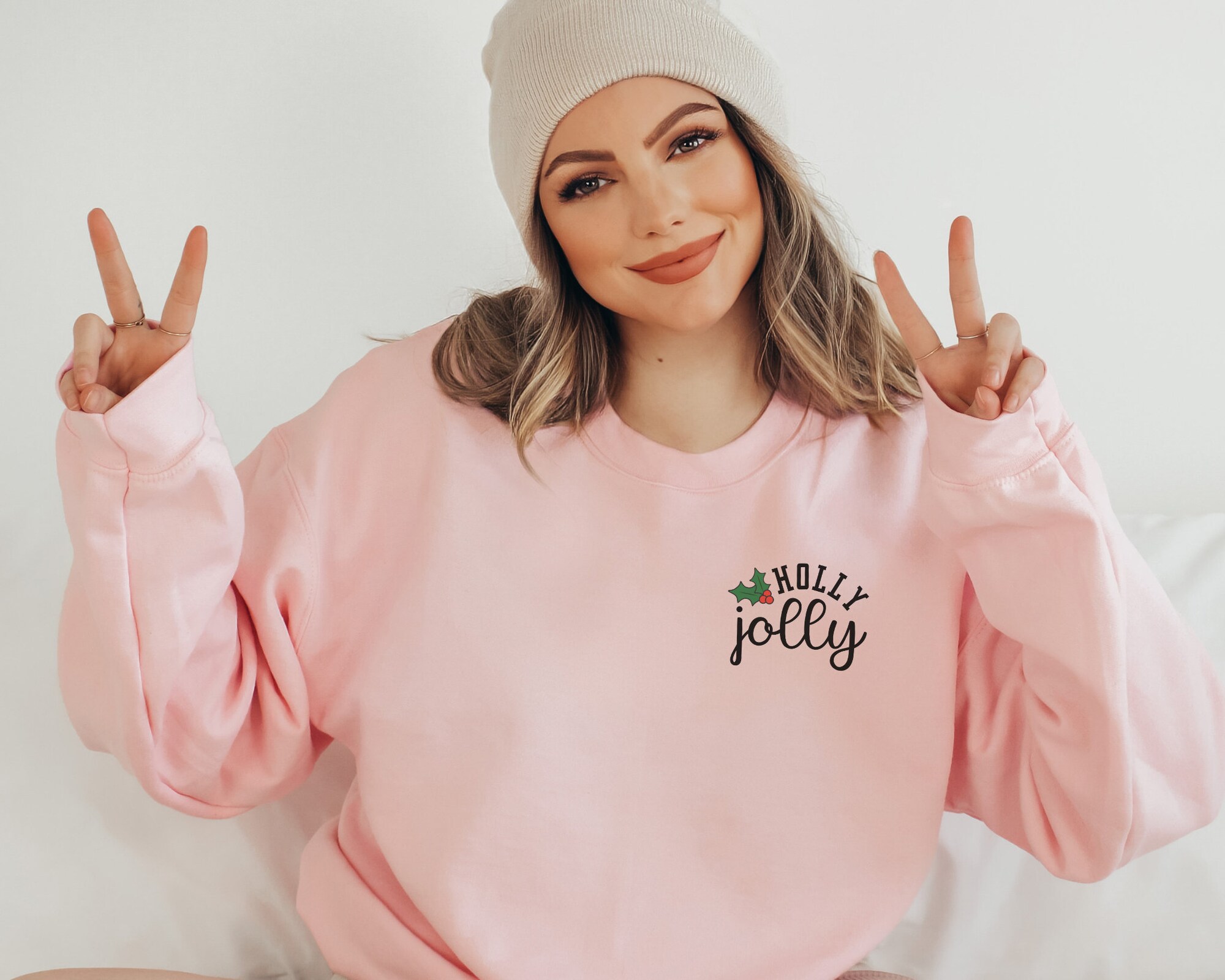 Cute Minimalist Xmas Sweatshirt: Winter & Party Sweater image 4