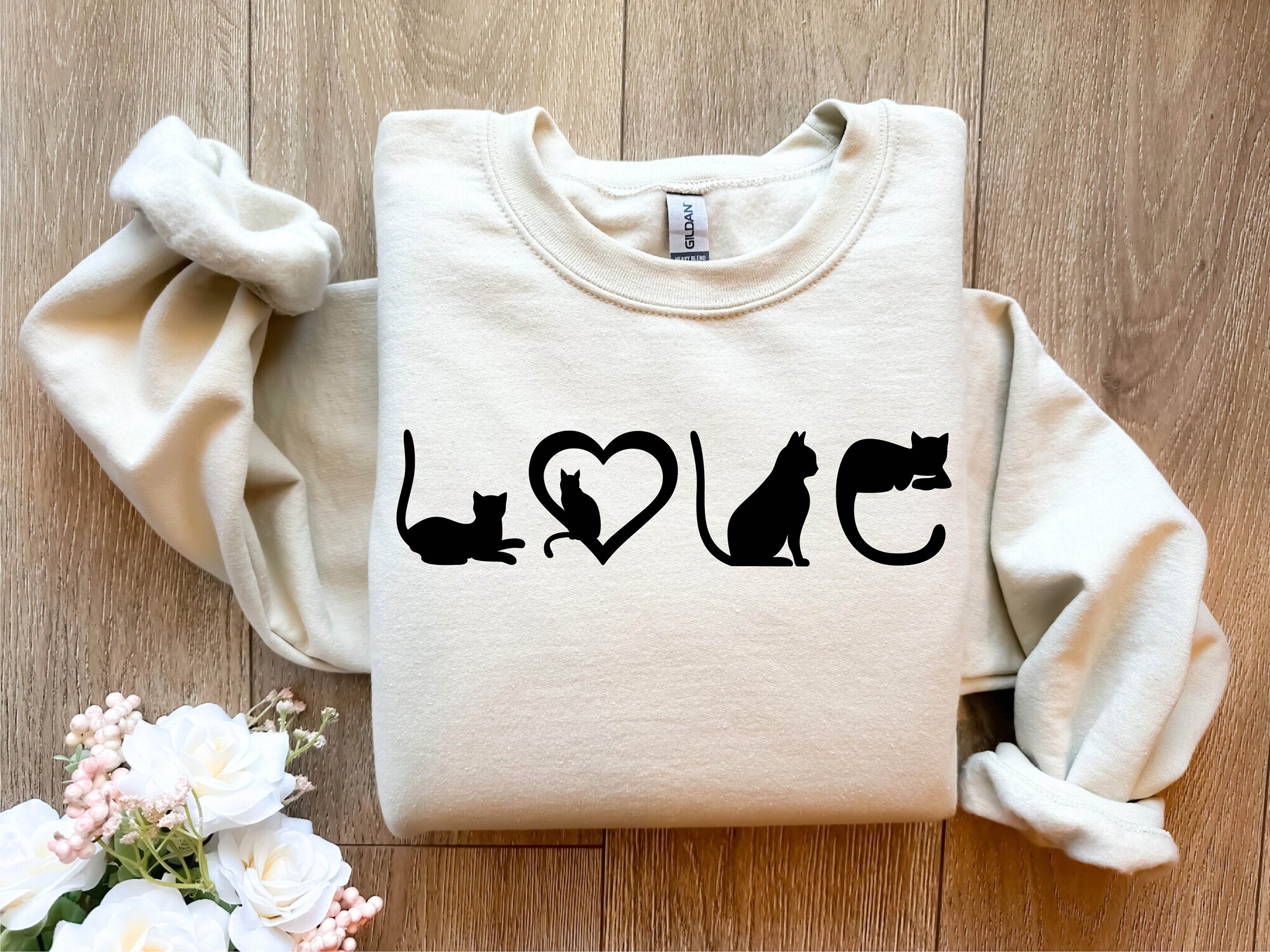 Black Cat Mom Shirt: Perfect Christmas Gift for Cat Lovers image 0
