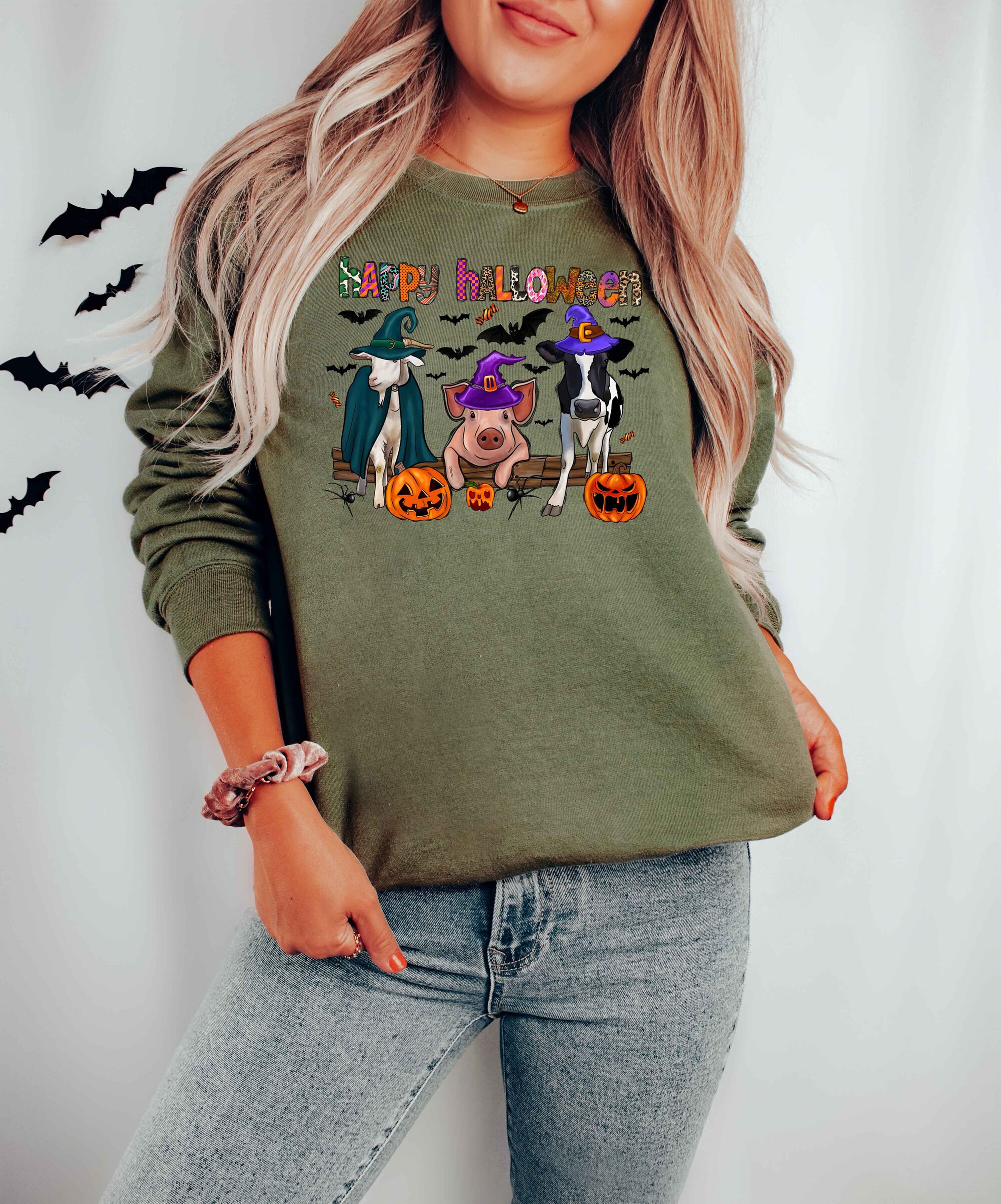 Happy Halloween Farm Sweatshirt Pig Cow Trick Or Treat image 3