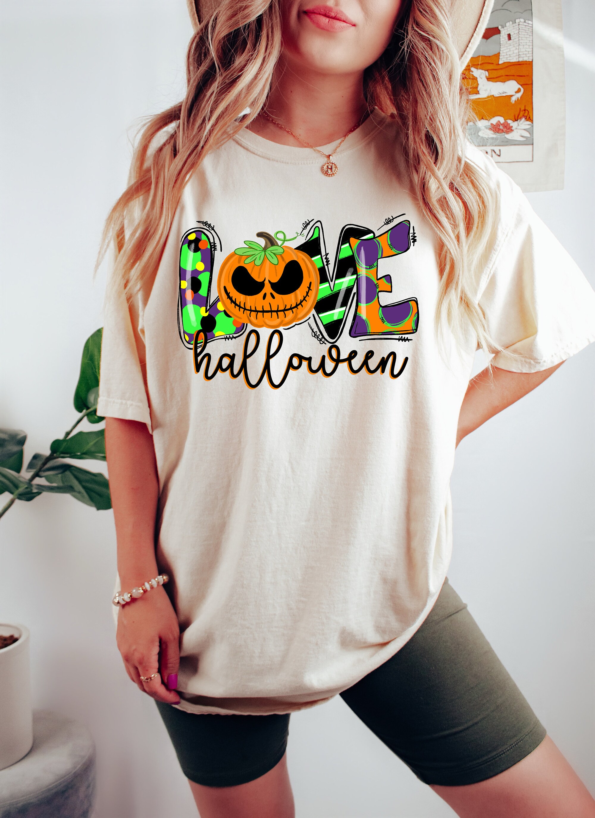 Spooky Love & Pumpkin Tees: Perfect Halloween & Trick or Treat Gifts image 0