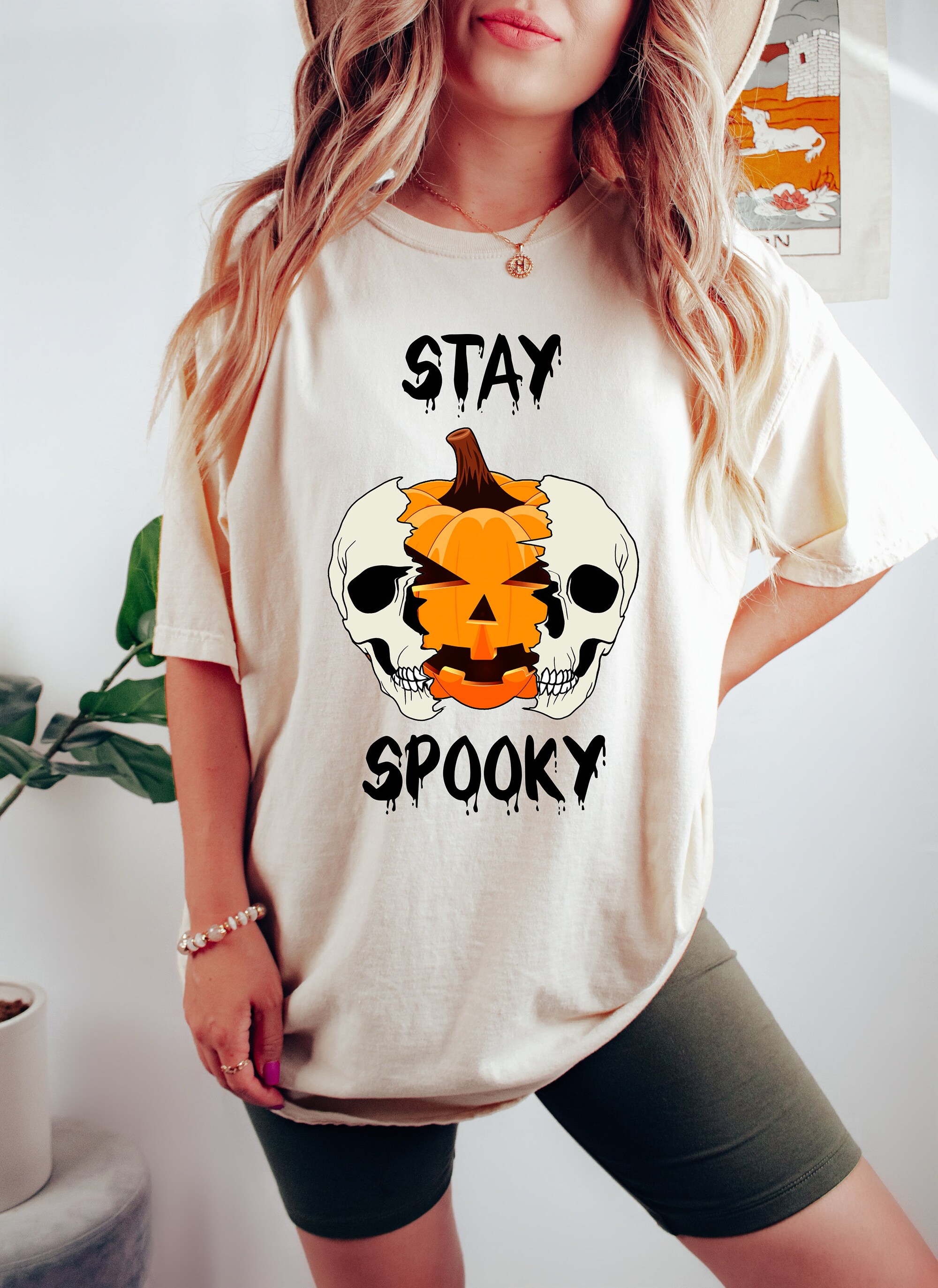 Stay Spooky: Retro Halloween Shirt with a Funny Vintage Vibe image 3