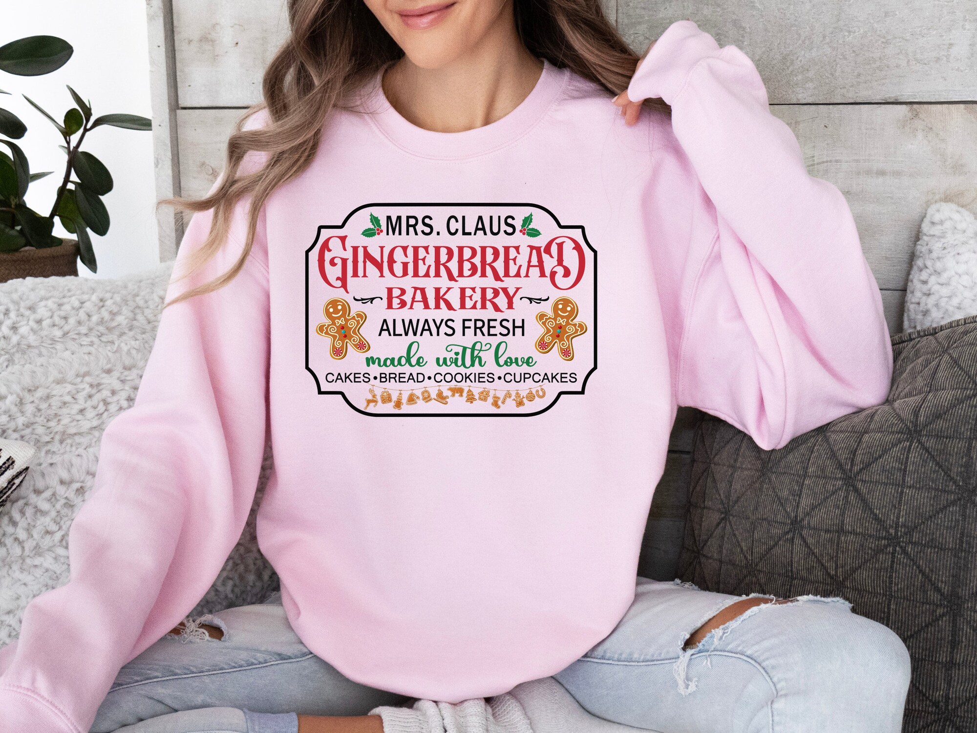 Mrs. Claus Gingerbread Sweater: Vintage Christmas Crewneck for Women image 3