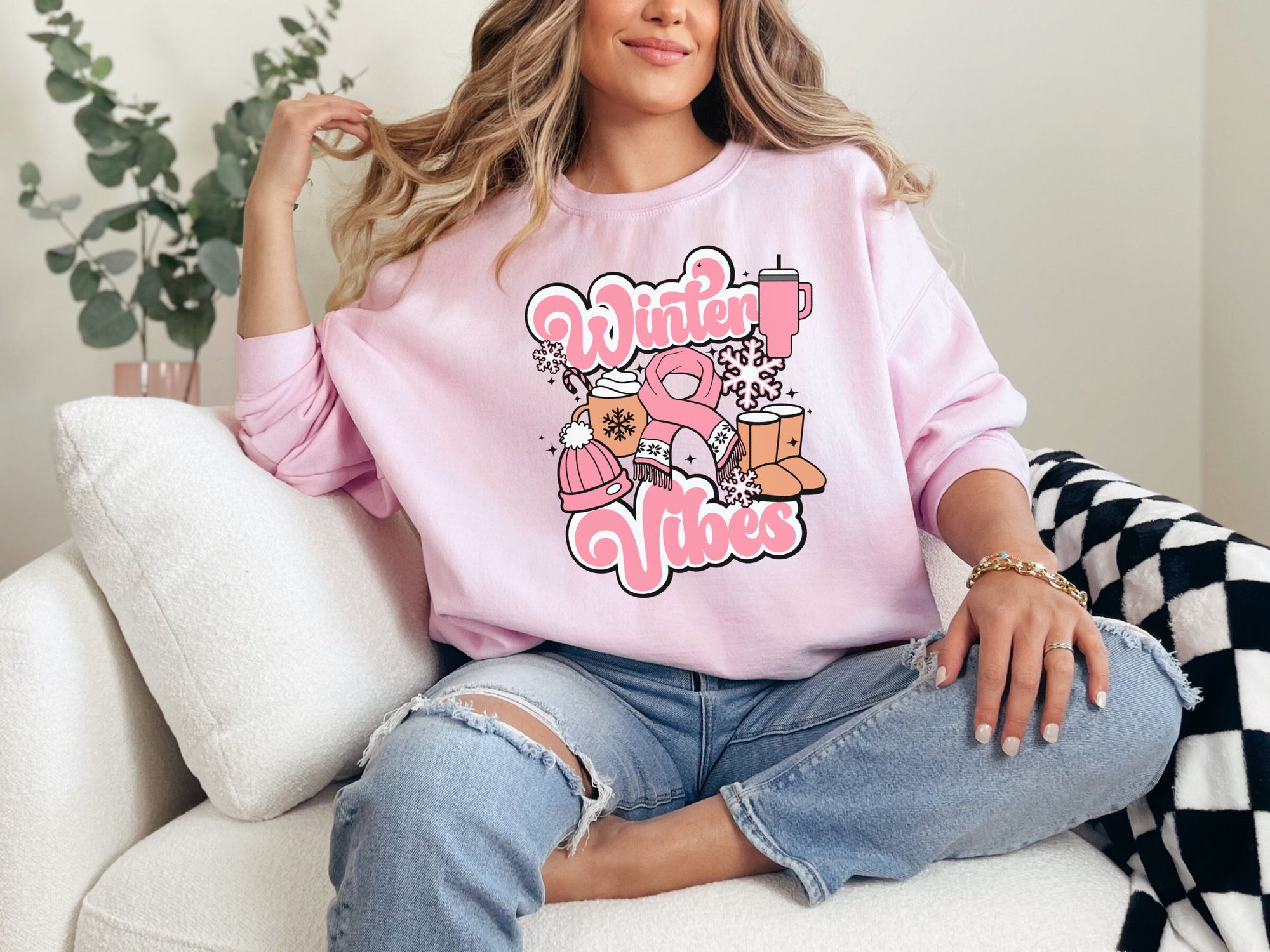 Womens Christmas Sweatshirt: Cozy Winter Vibes Holiday Style image 0