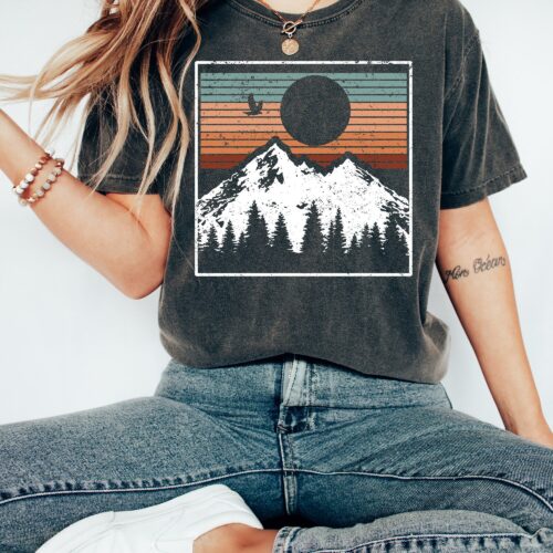 Snowy Landscape & Pine Trees Christmas Tee: Sunset Shirt image 0