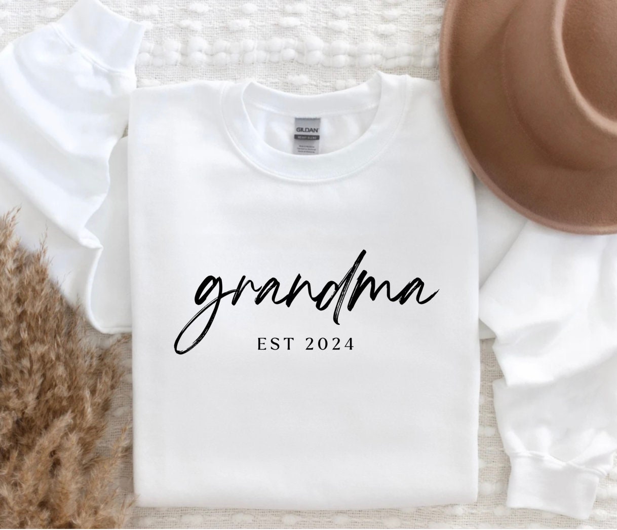 Personalized Grandma Est Sweatshirt Christmas Gift for Grandmother New Nana Shirt image 3