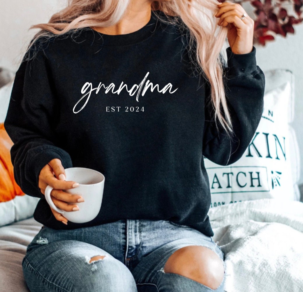 Personalized Grandma Est Sweatshirt Christmas Gift for Grandmother New Nana Shirt image 5