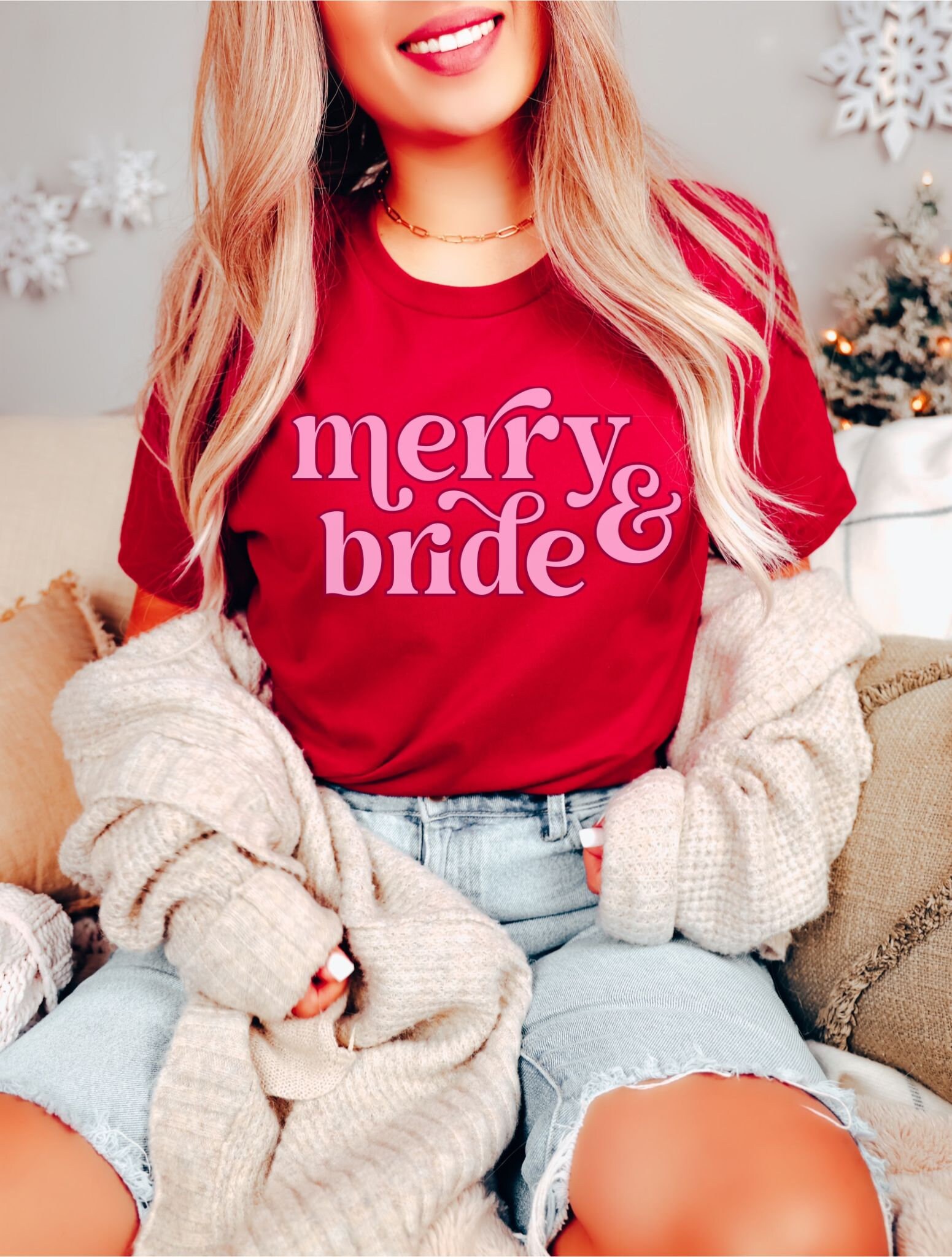 Retro Bride Christmas Shirt: Perfect Gift for Fiance & Engagement image 1