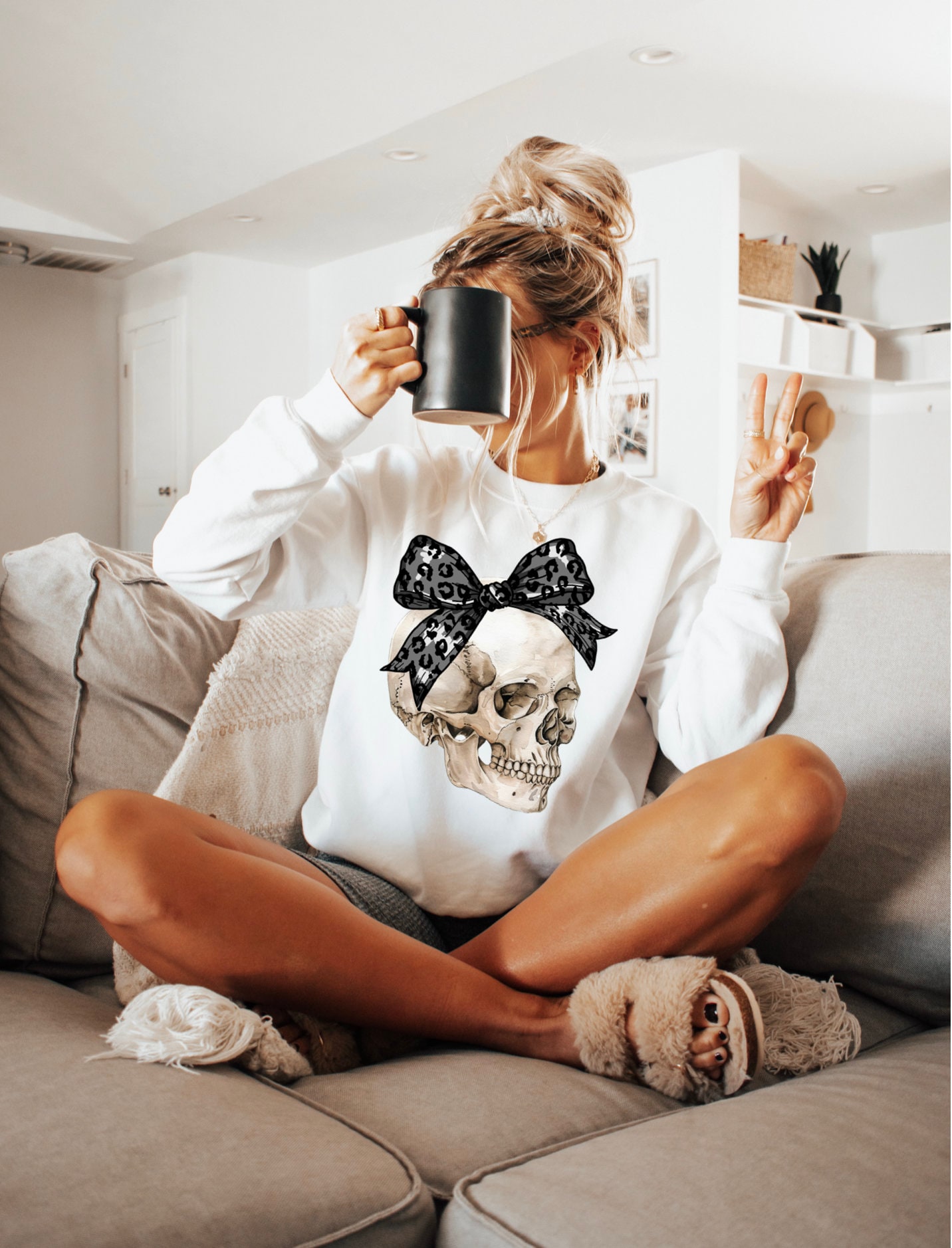 Girly Halloween Skeleton Shirt: Happy Halloween T-shirt image 5