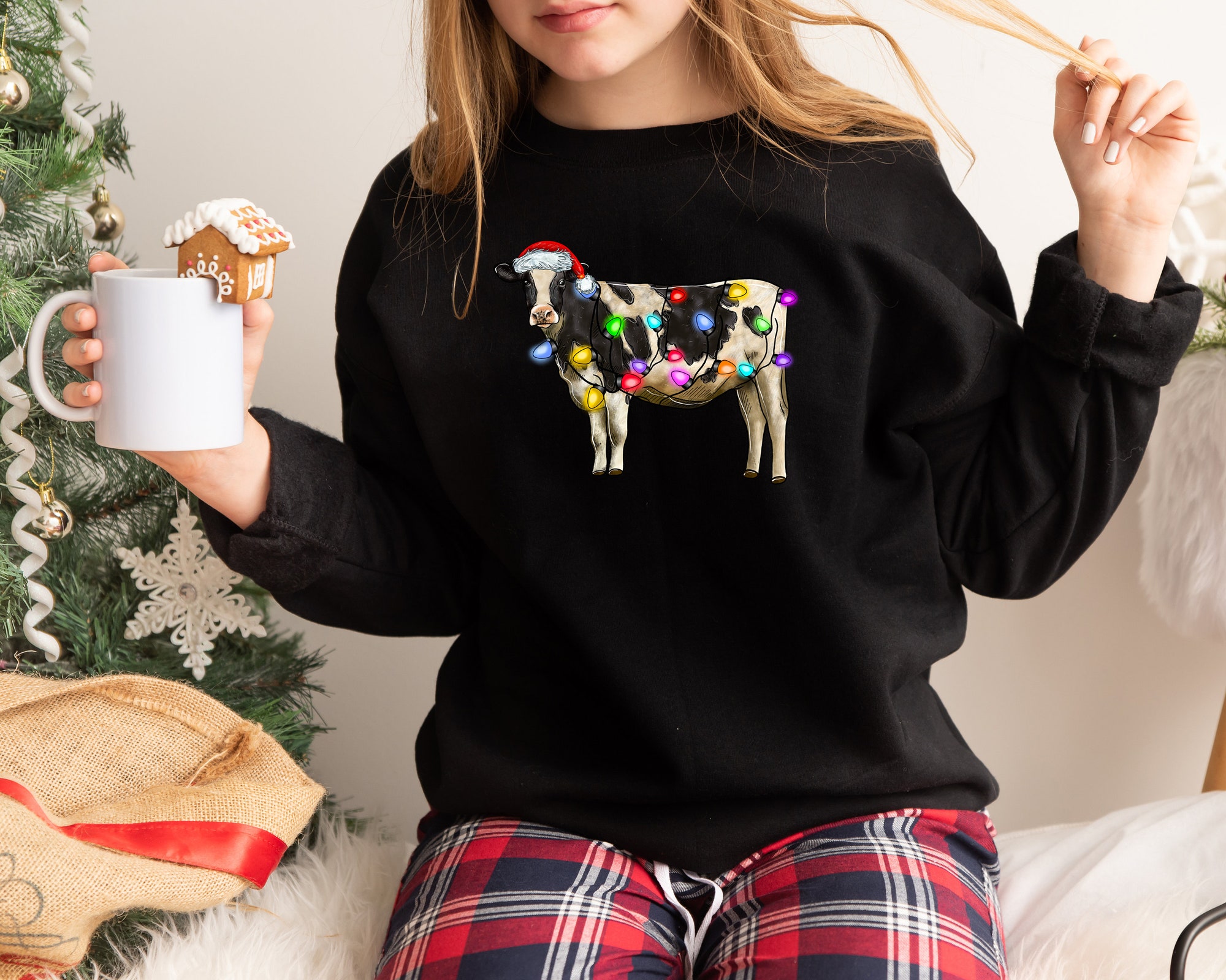 Christmas Sweatshirt | Cute Cow Holiday Design 2024 Merry Christmoos" image 2