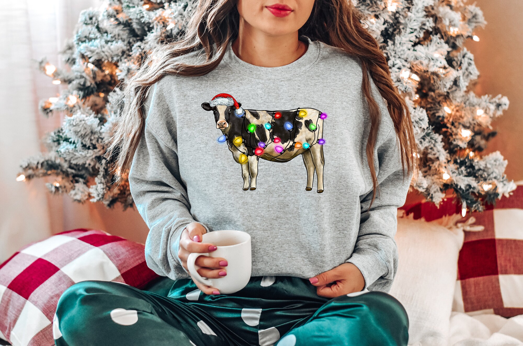 Christmas Sweatshirt Cute Cow Design image 2