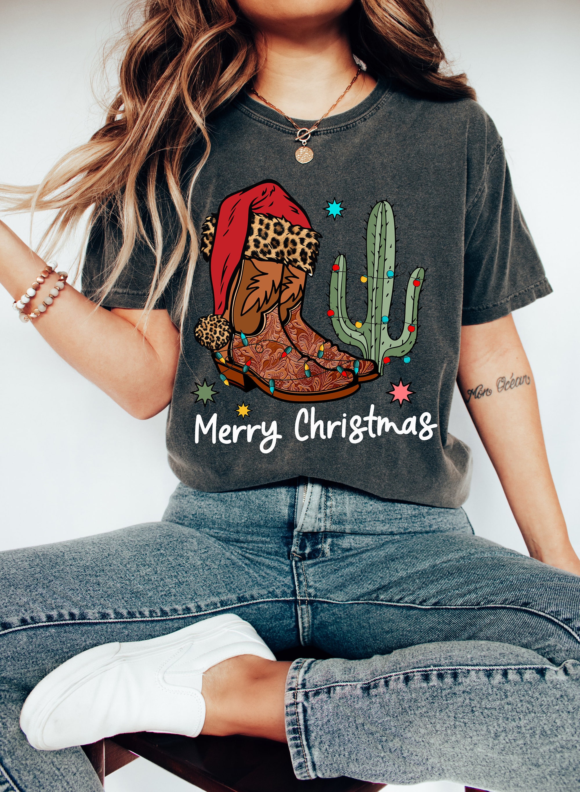 "Merry Christmas: Women's Festive Sweatshirt & Holiday Sweater Gift image 0