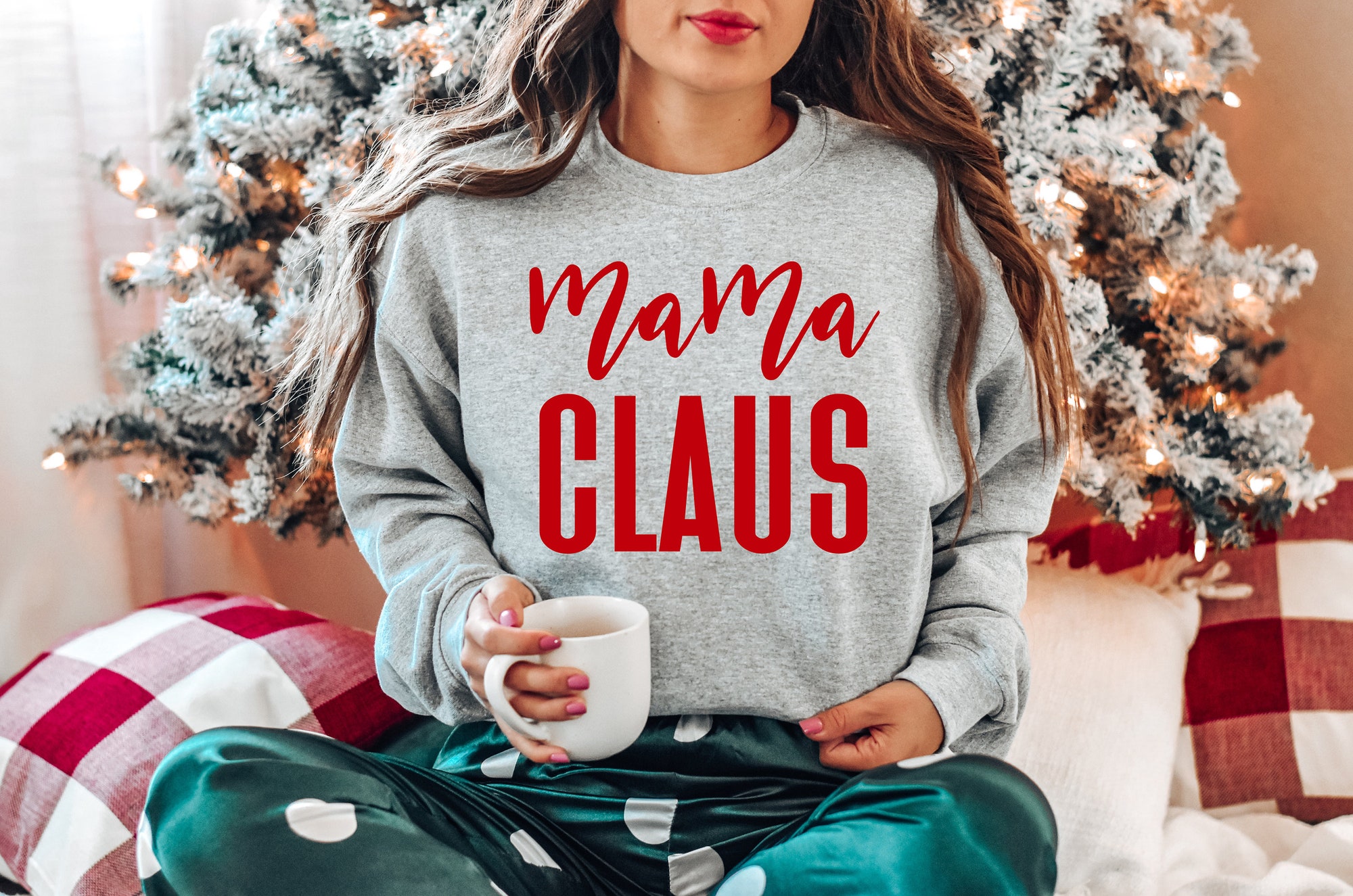 Mama & Daddy Claus: Festive Christmas Shirts for Parents image 3