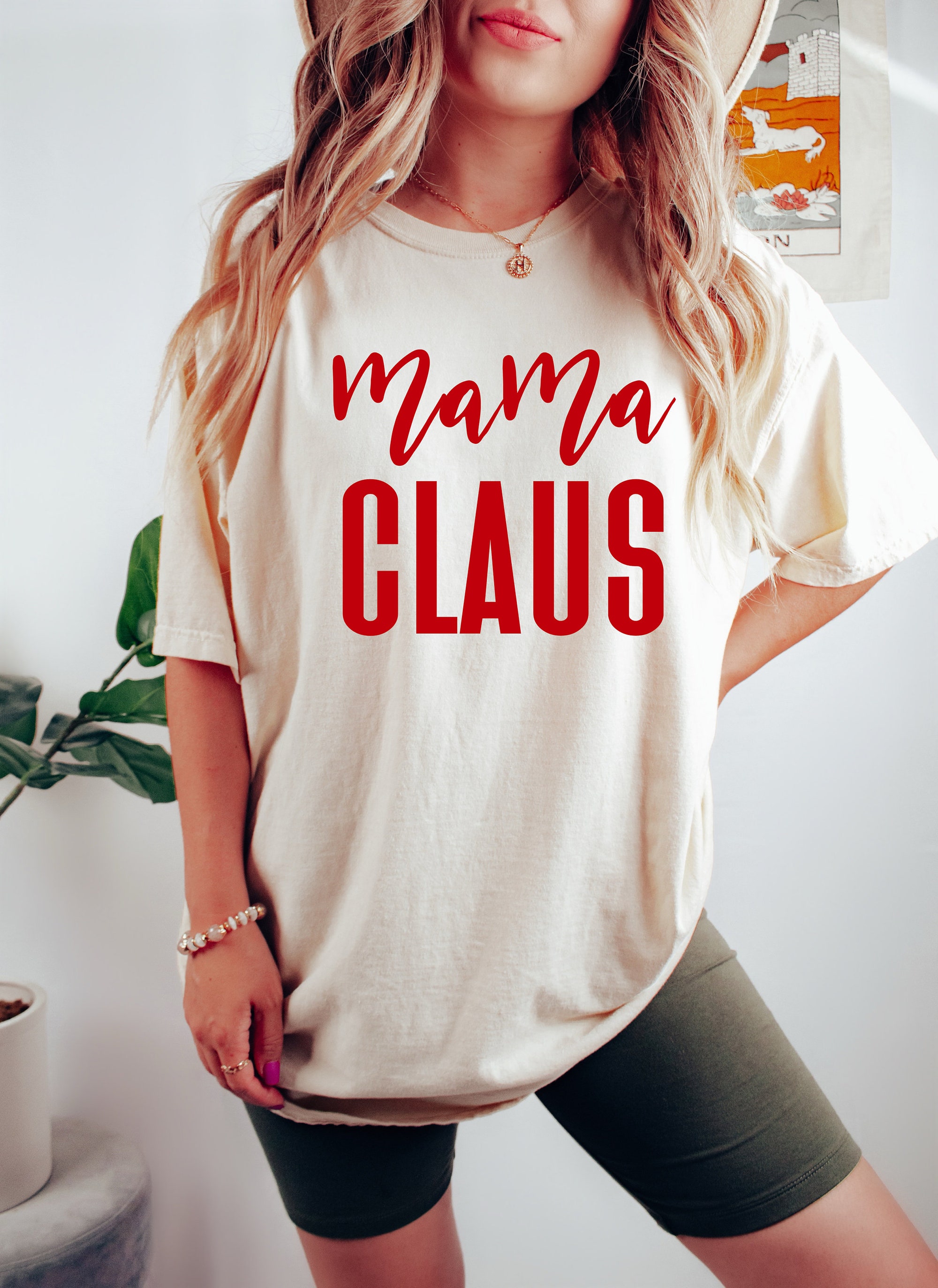 Mama & Daddy Claus: Festive Christmas Shirts for Parents image 4