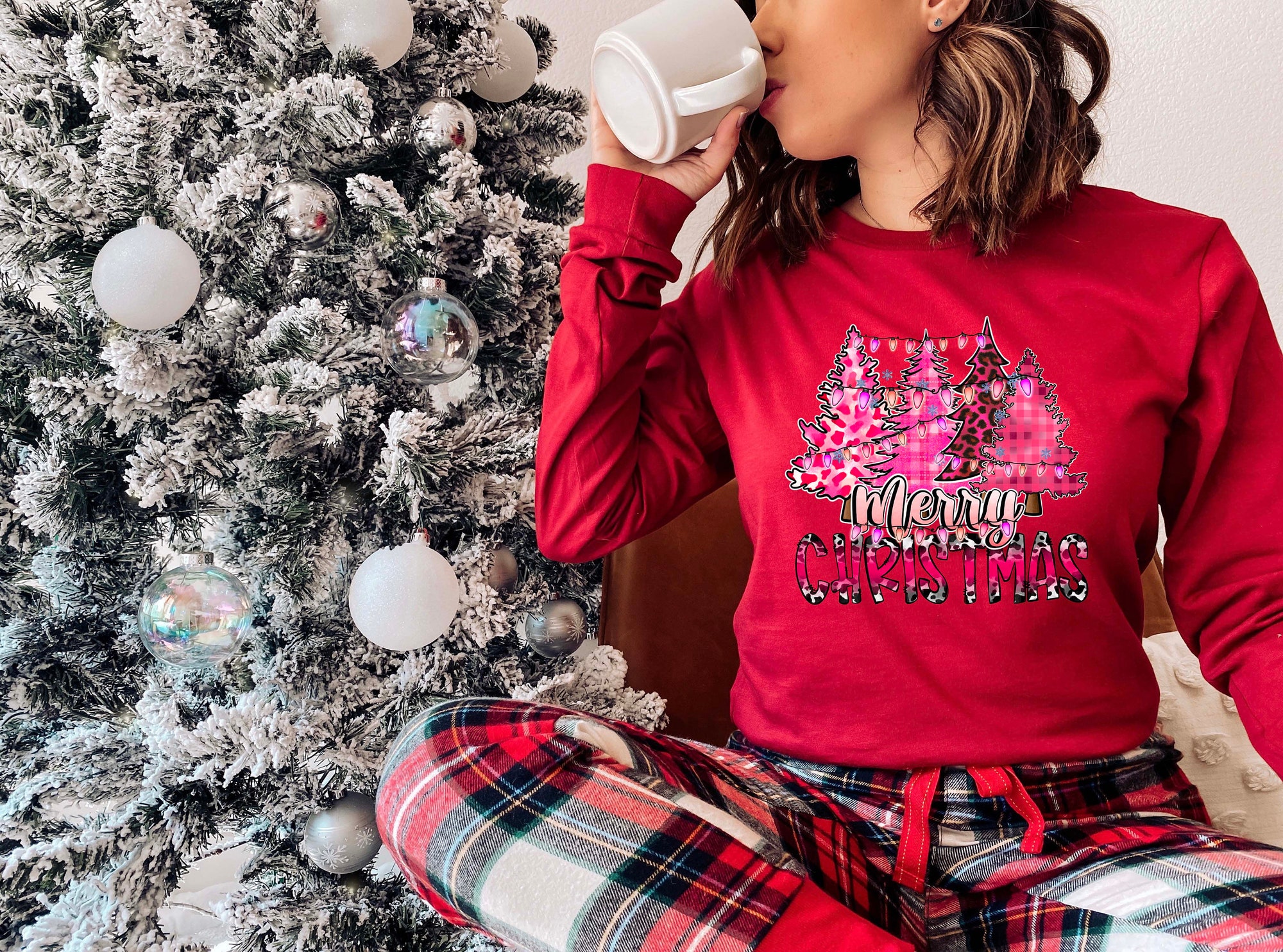 Christmas Tree Sweatshirt | Cake Sweater & Tis The Season Party Tee image 3