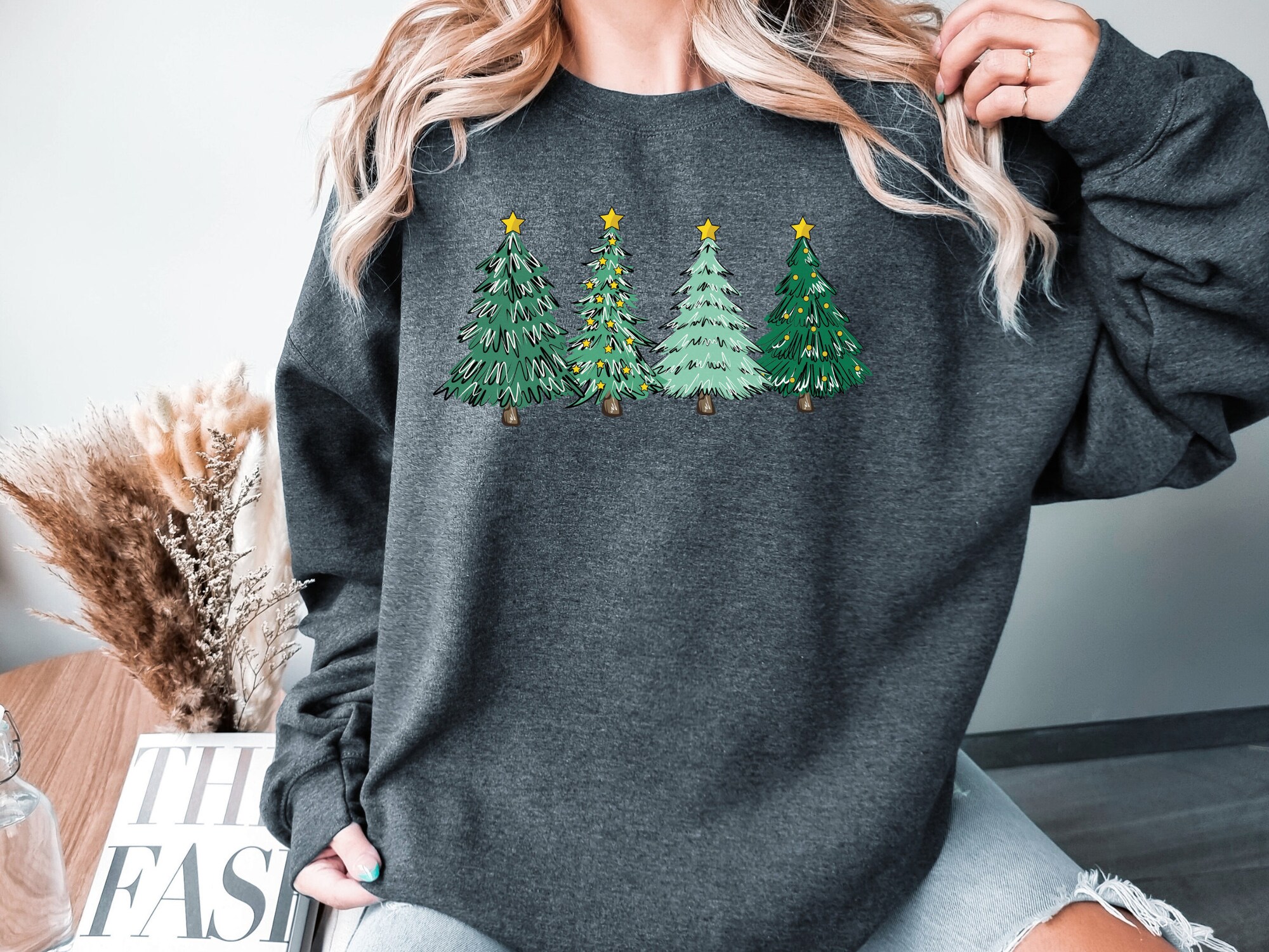 Christmas Sweatshirt - Women's Festive Crewneck Pullover image 4