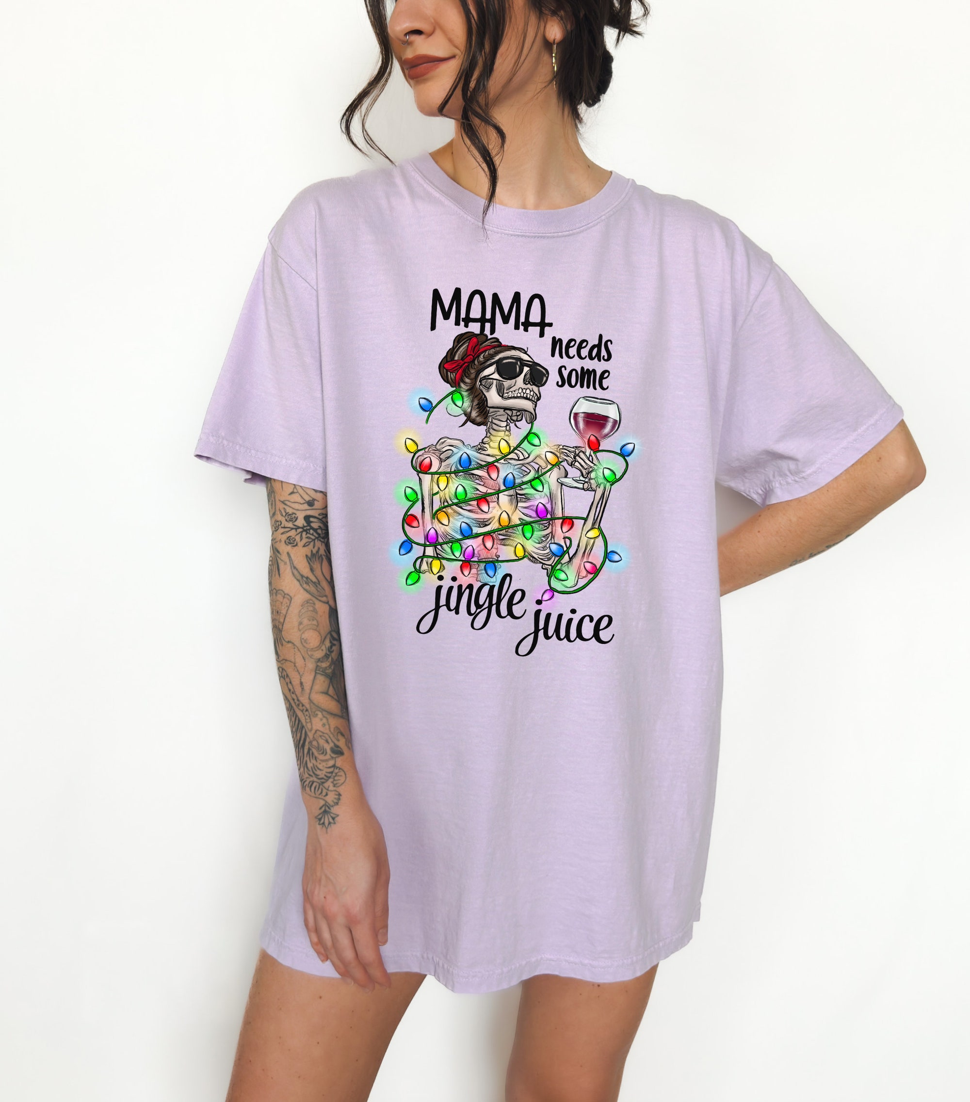 Mama Needs Jingle Juice Christmas Shirt - Funny & Retro Xmas Shirt For Women image 3