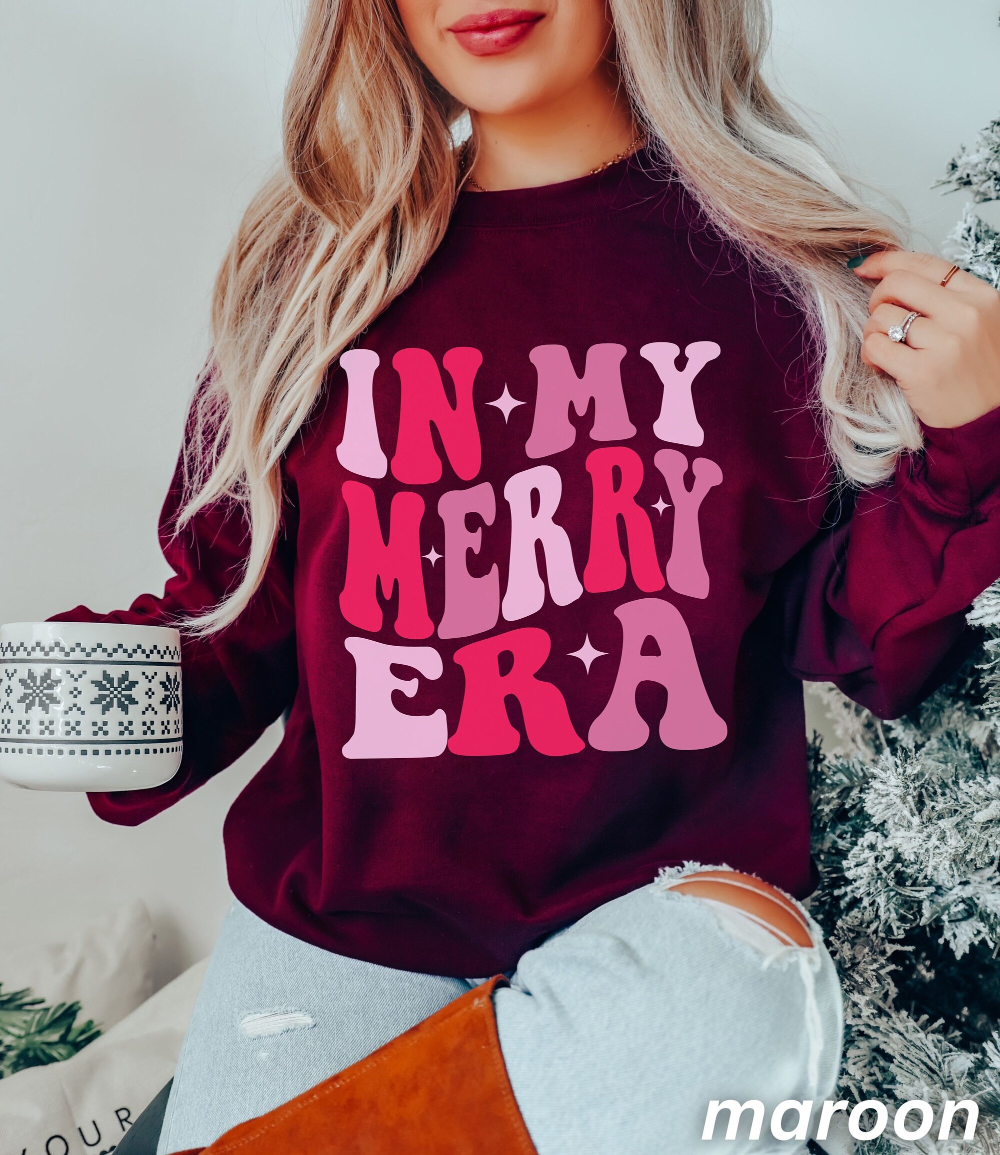 Funny Retro Christmas Sweatshirt: Vintage Holiday Gift for Women image 1