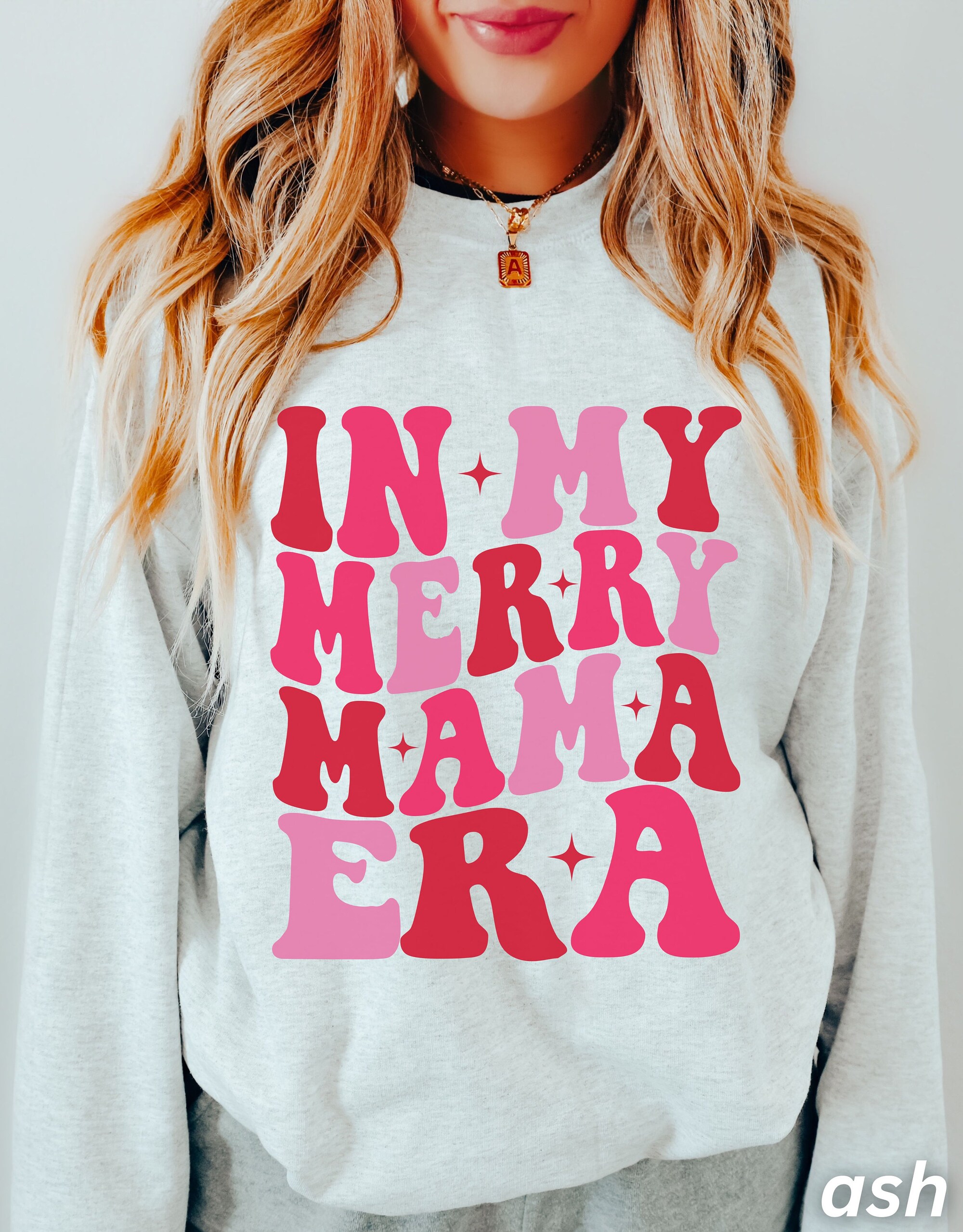 Retro Merry Mama Sweatshirt: Perfect Mom Christmas Gift from Daughter image 2