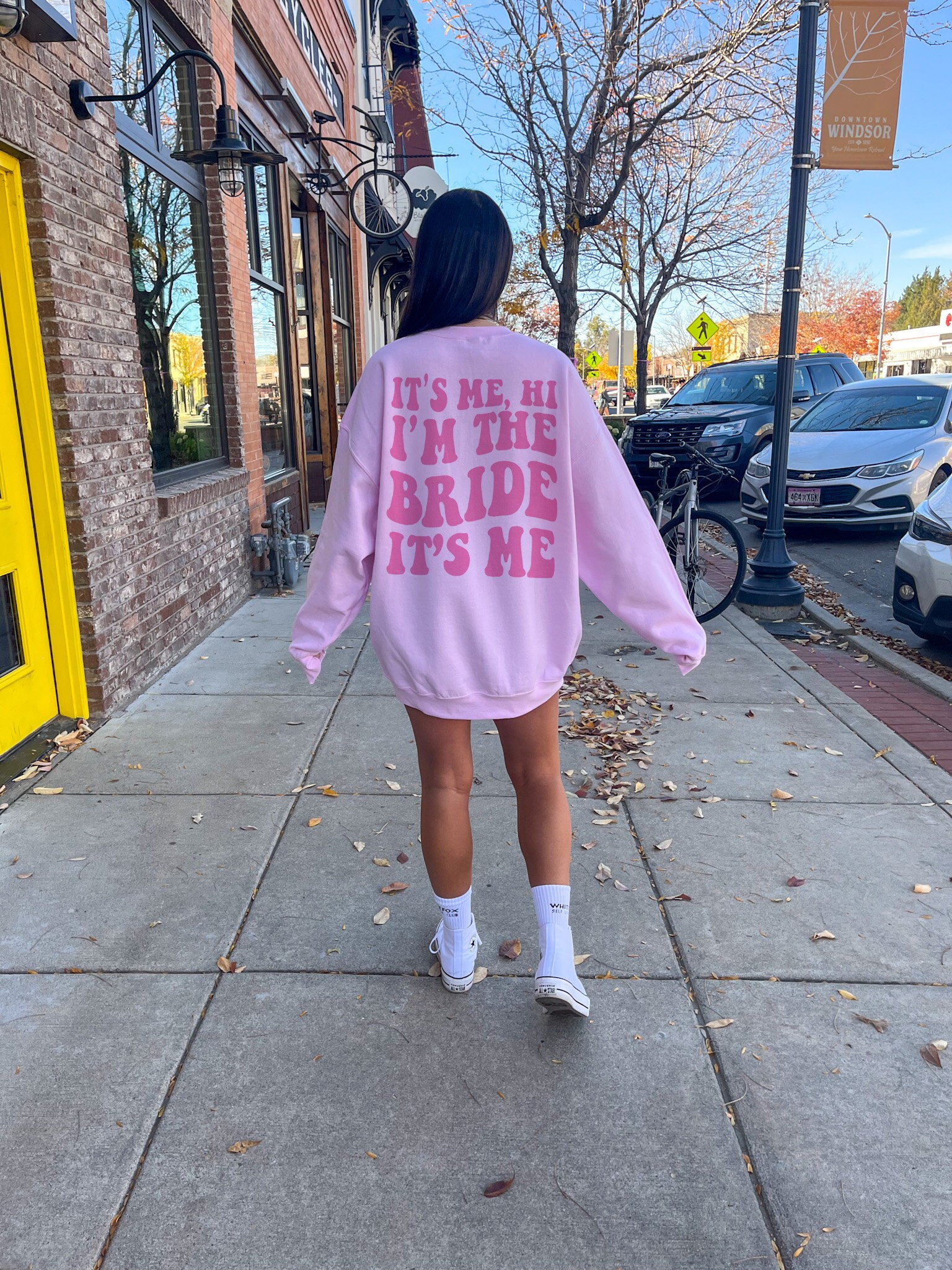 Retro Bride Sweatshirt - Trendy Hen Party & Wedding Gift Bachelorette Hen Party image 0