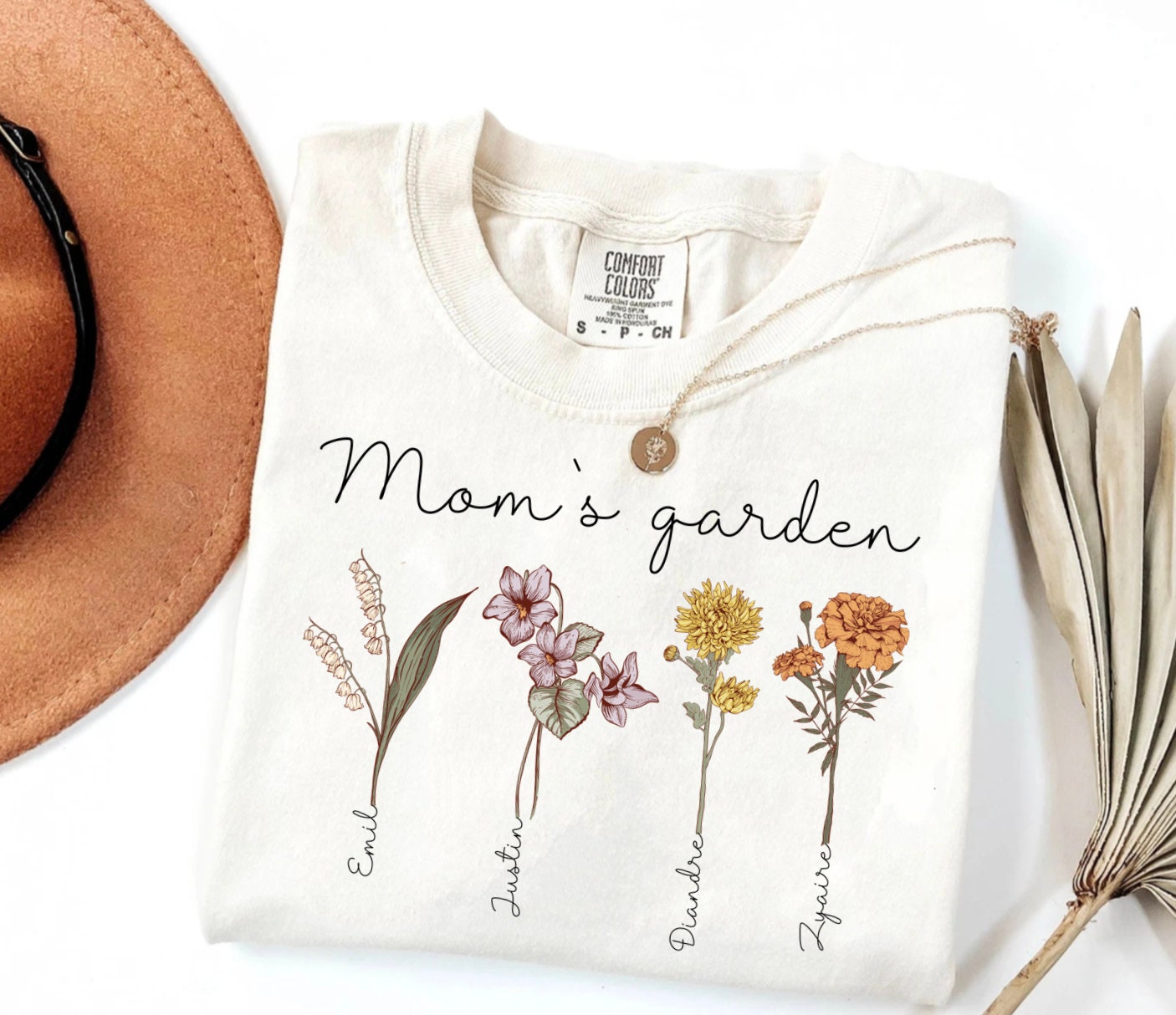 Unique Holiday Gift for Mom Sweatshirt Custom Birth Month Flowers Personalized Mama Sweatshirt for Christmas image 9