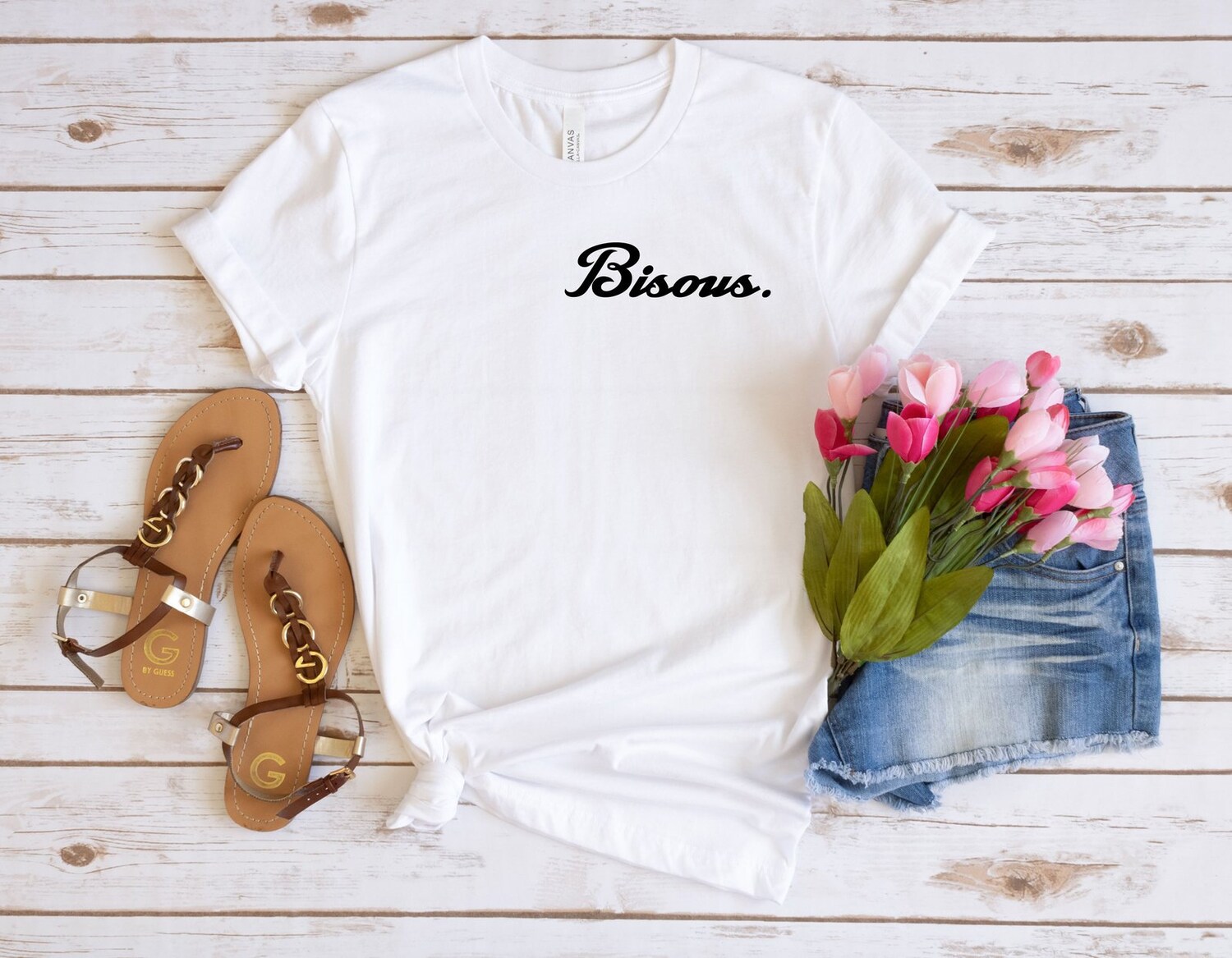 Bisous Pocket T-shirt | Minimalist French Shirt | French Language Gift for Women | French Saying Tee image 2