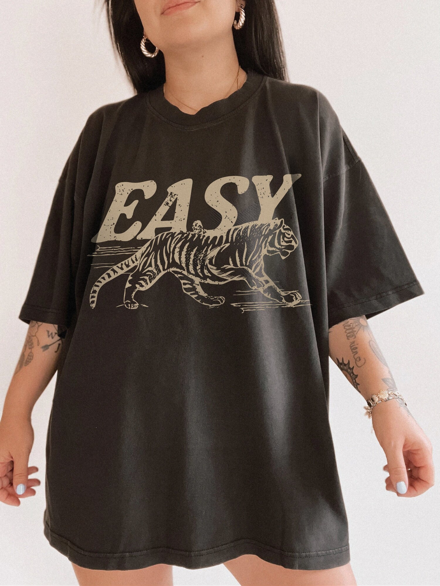 Vintage Inspired Easy Tiger Unisex T-Shirt Retro Festival Clothing Boho Hippie Oversized Tee image 1