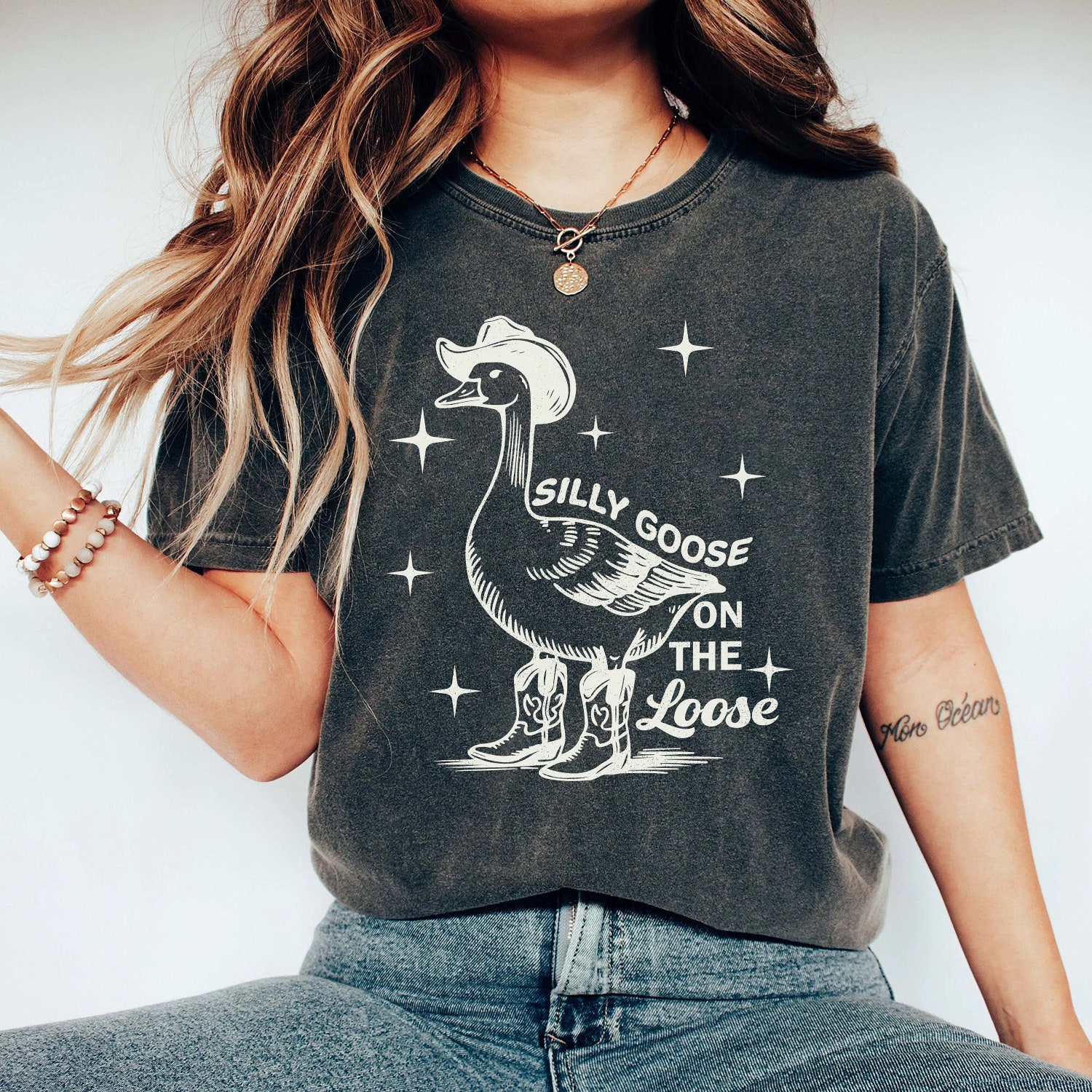 Funny Goose on the Loose Shirt 90s Aesthetic Cowgirl Graphic Tee Western Shirt image 1