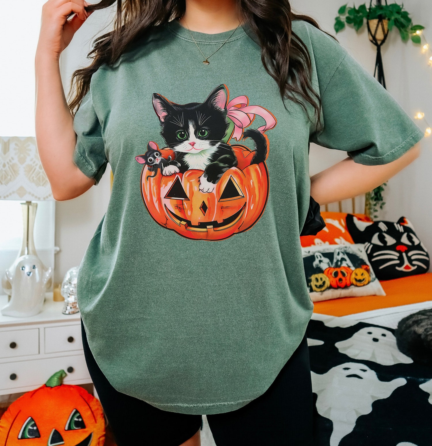 Vintage 90s Cat and Mouse Halloween Shirt | Retro Spooky Season Tee | Pumpkin Vintage Halloween Shirt image 4