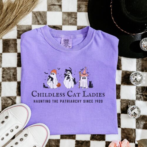 Halloween Cat Lady Comfort Colors Shirt - Cute Ghosts Feminist Spooky Election 2024 Top image 0