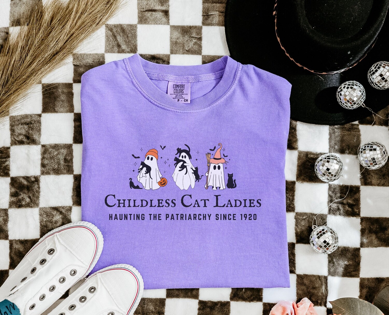 Halloween Cat Lady Comfort Colors Shirt - Cute Ghosts Feminist Spooky Election 2024 Top image 0