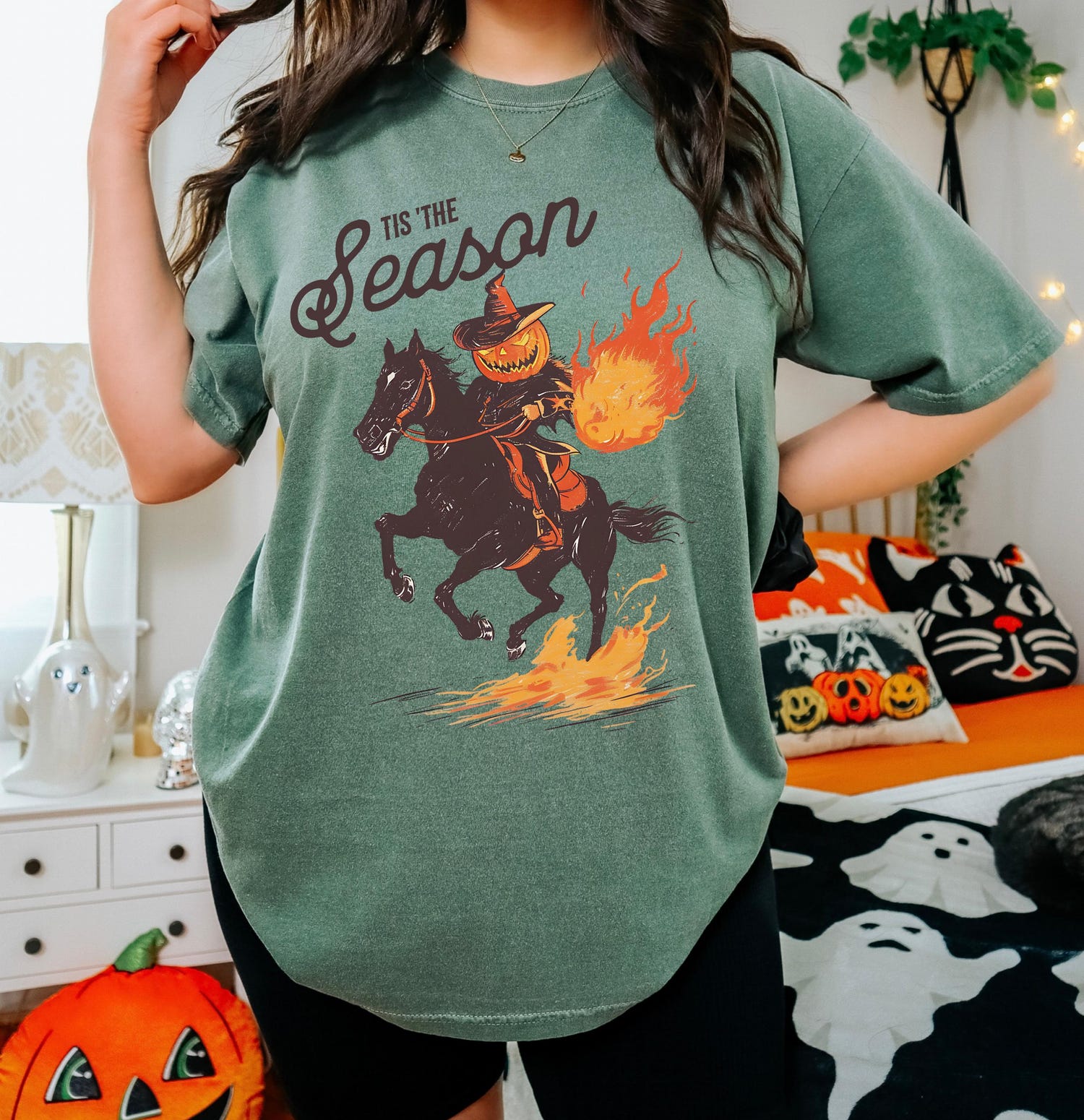 Vintage Halloween Shirt | Retro Pumpkin Tee | Spooky Season T-Shirt | Halloween Costume Top image 1