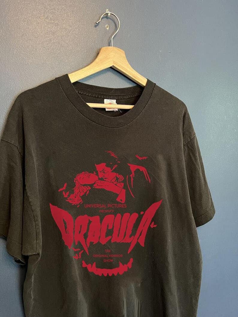 Vintage Halloween Dracula T-Shirt | 90s Horror Movie Dracula Retro Graphic Tee image 0