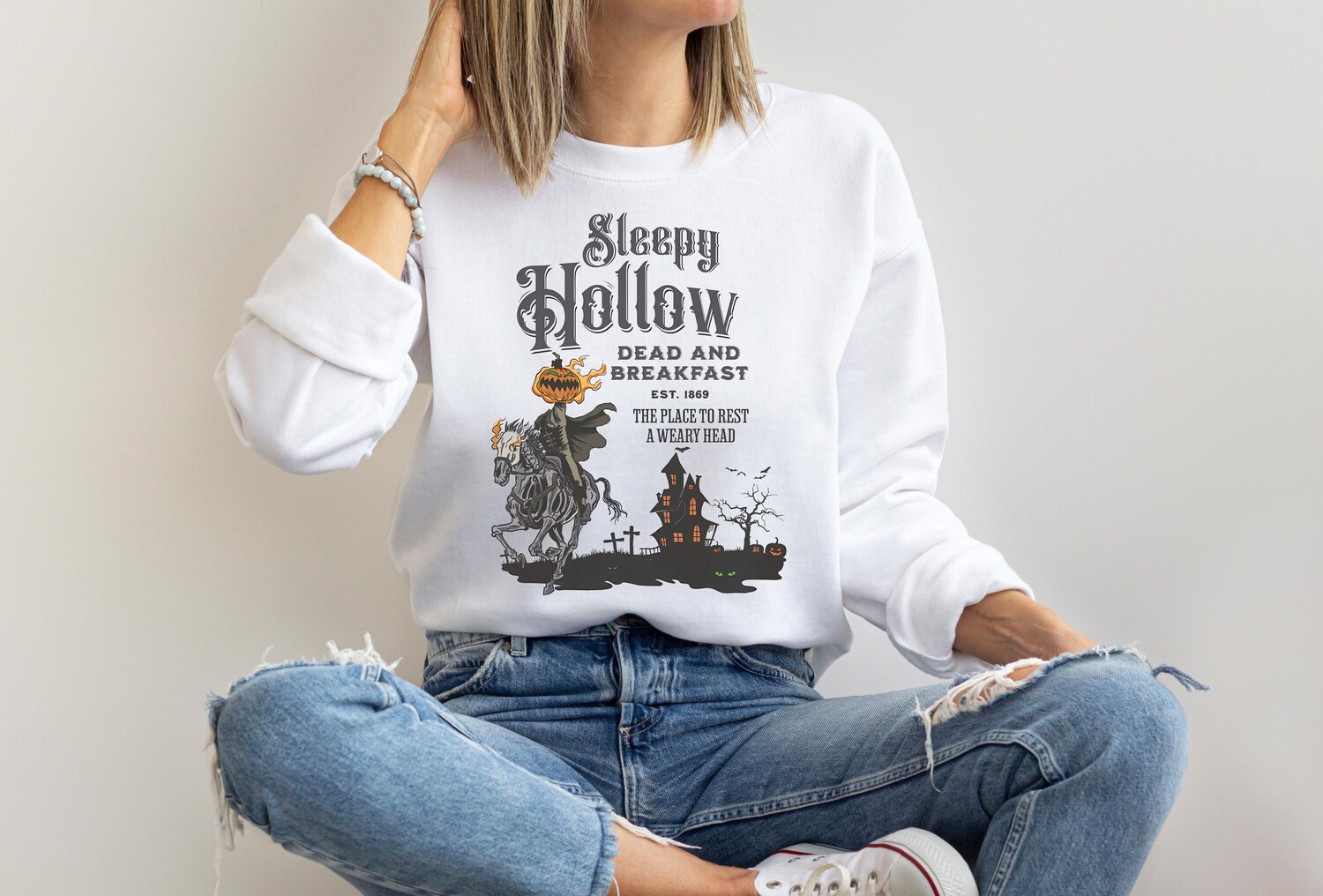 Vintage Halloween Sleepy Hollow Sweatshirt | Headless Horseman Horror Pullover image 2