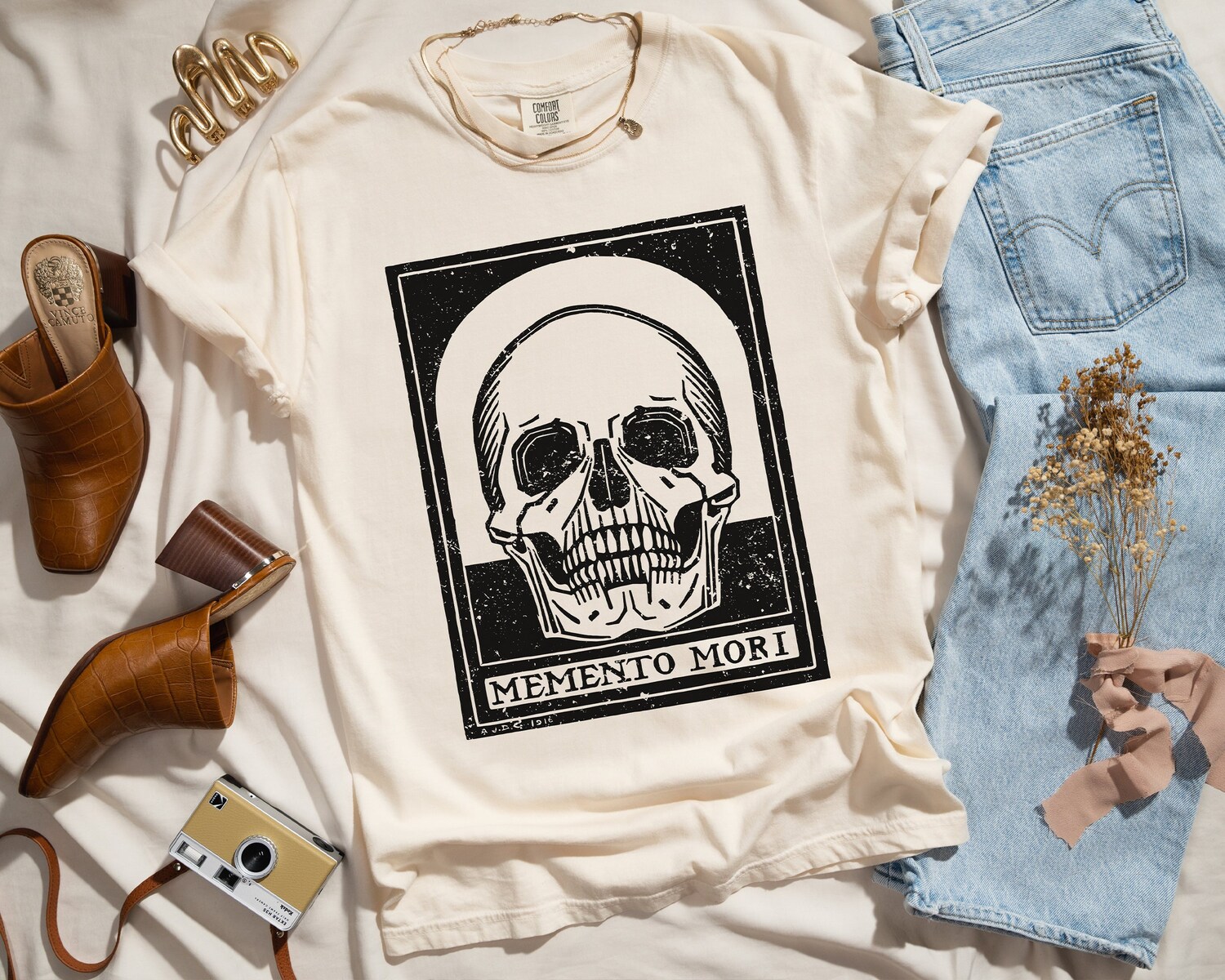Halloween Skeleton Shirt - Goth Gift Memento Mori Skull Vintage Dark Academia T-Shirt image 0
